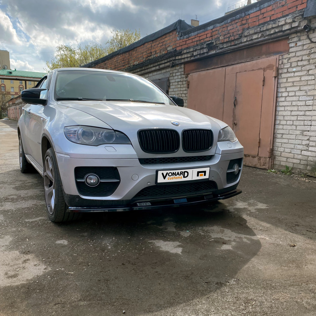 картинка Сплиттер переднего бампера BMW X6 E71 vonard customs 