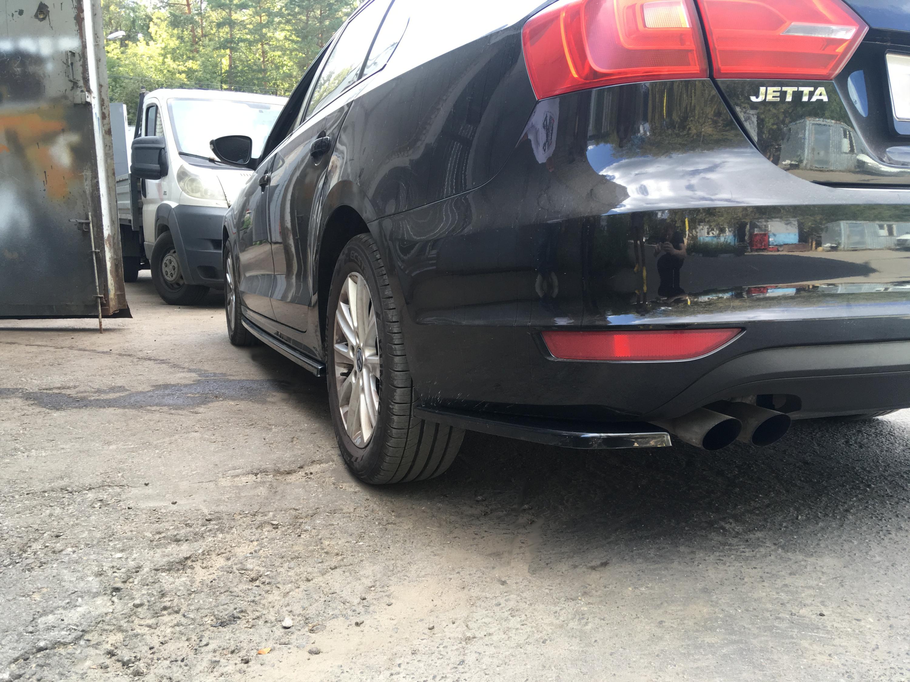 картинка Сплиттеры заднего бампера VW Jetta 6 vonard customs 