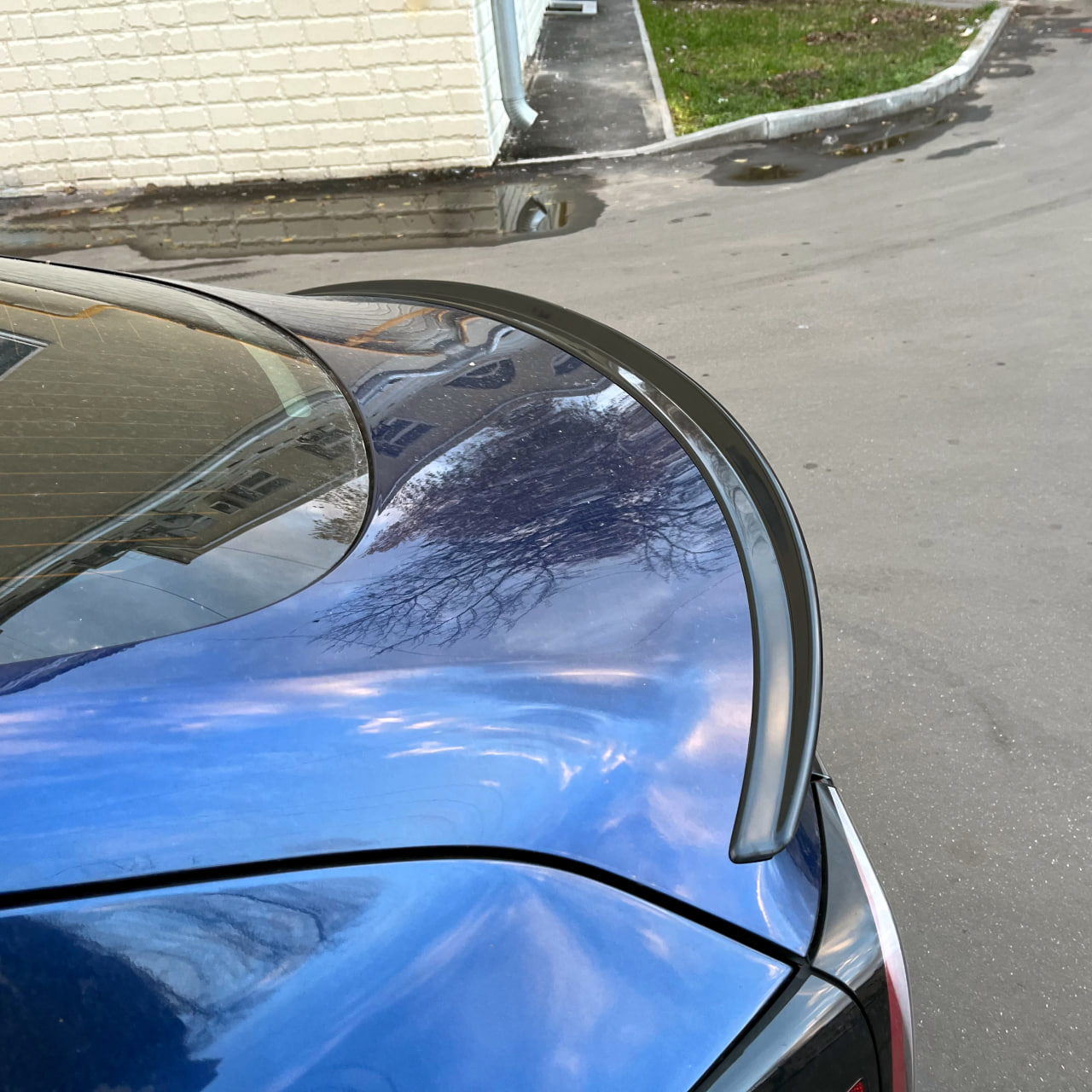 картинка Спойлер лезвие крышки багажника Tesla Model 3 (без выемки) vonard customs 