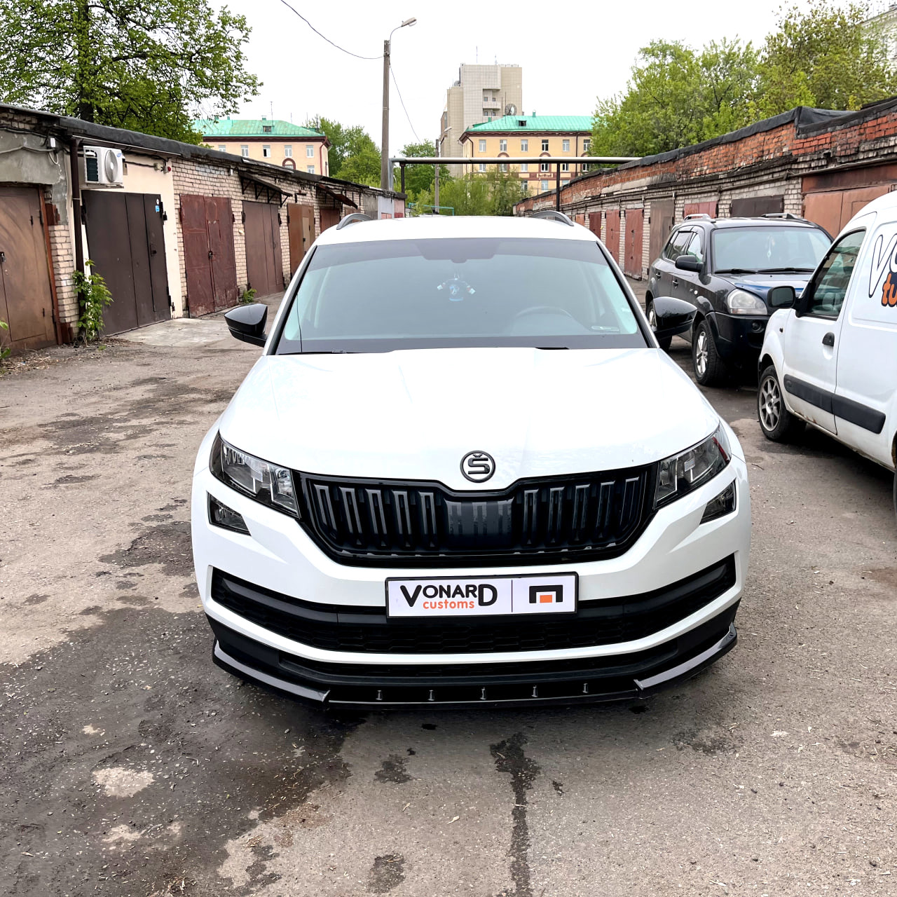 картинка Сплиттер переднего бампера Skoda Kodiaq 1 стандарт (ver. 4) - под покраску vonard customs 