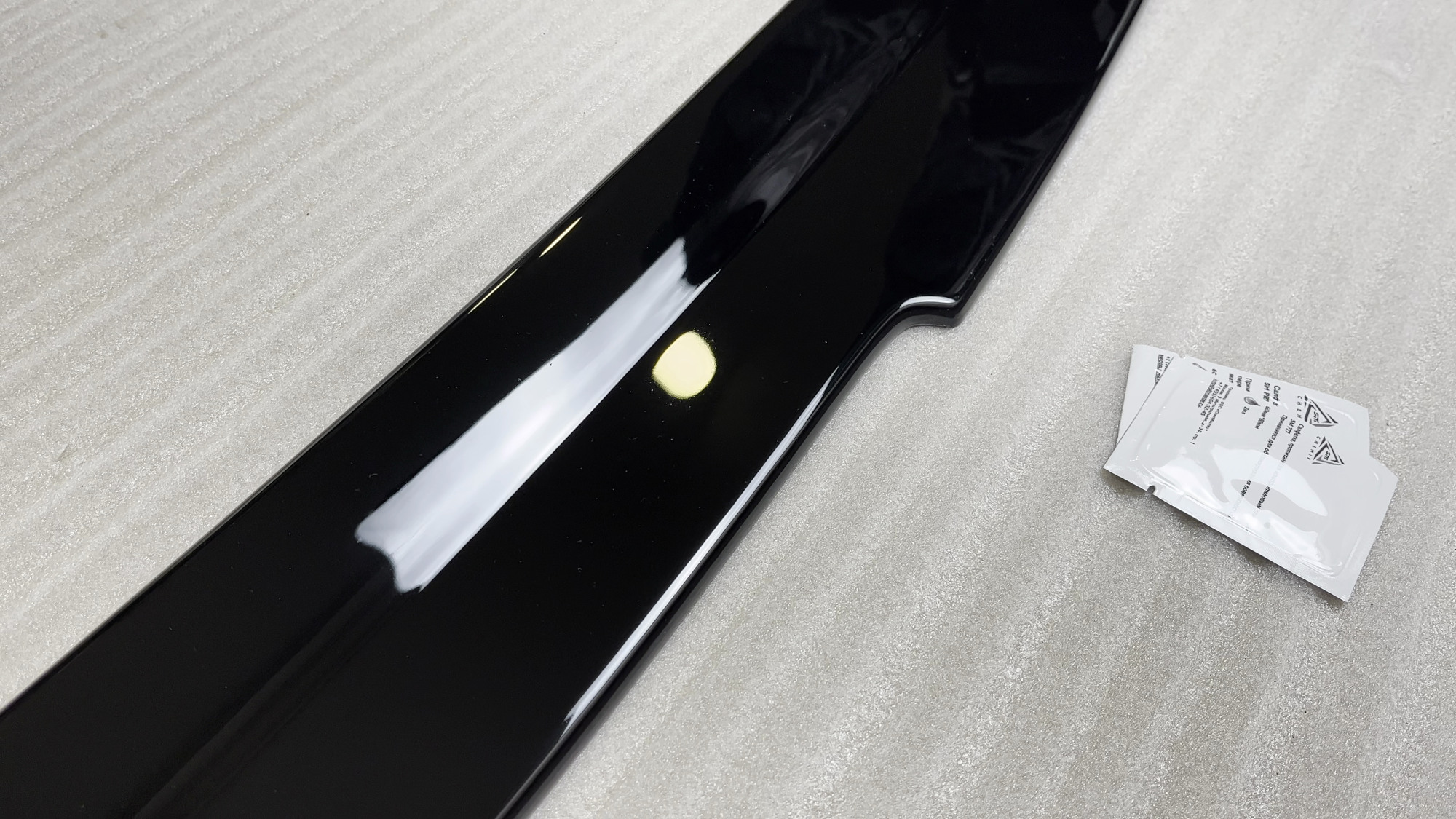 картинка Спойлер лезвие крышки багажника VW T5 / T5.1 vonard customs 