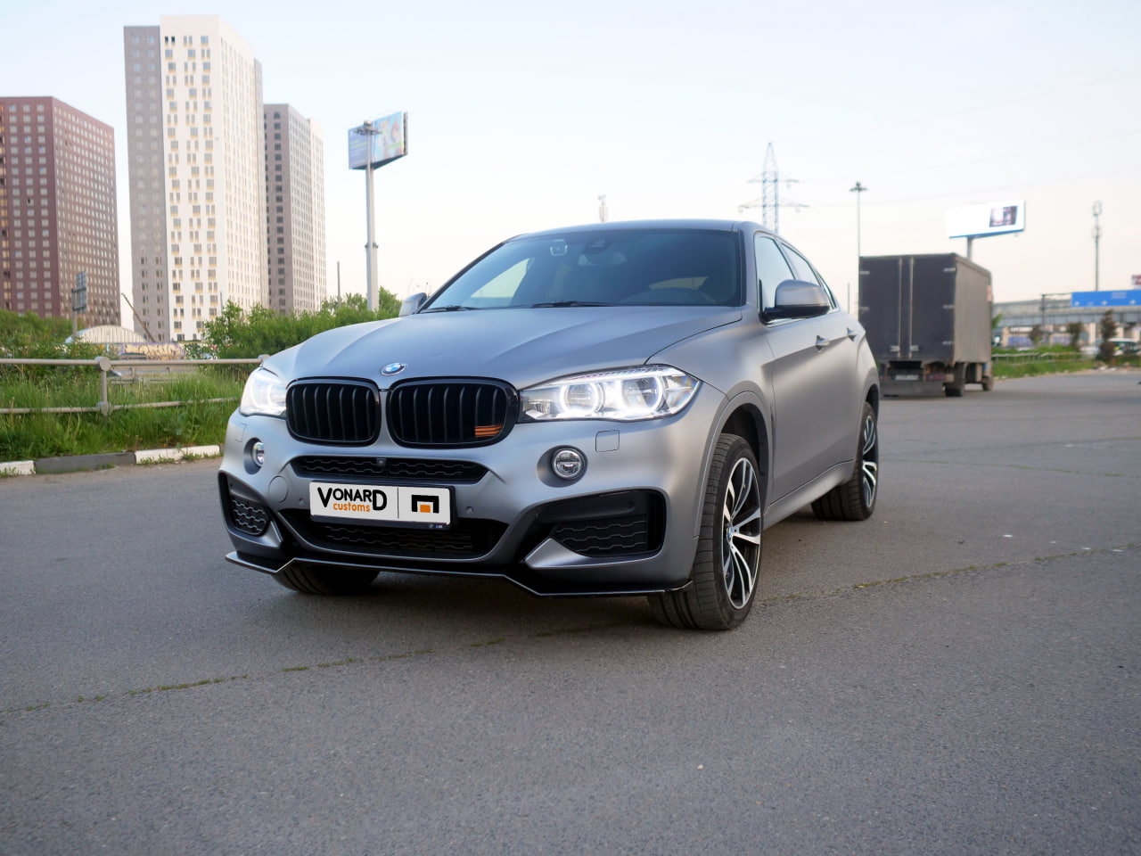 картинка Сплиттер переднего бампера BMW X6 F16 M-Pack vonard customs 