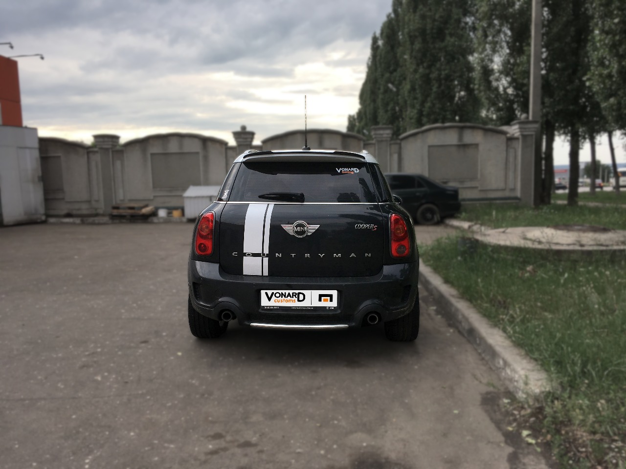 картинка Спойлер лезвие крышки багажника MINI R60 Countryman S - под покраску vonard customs 