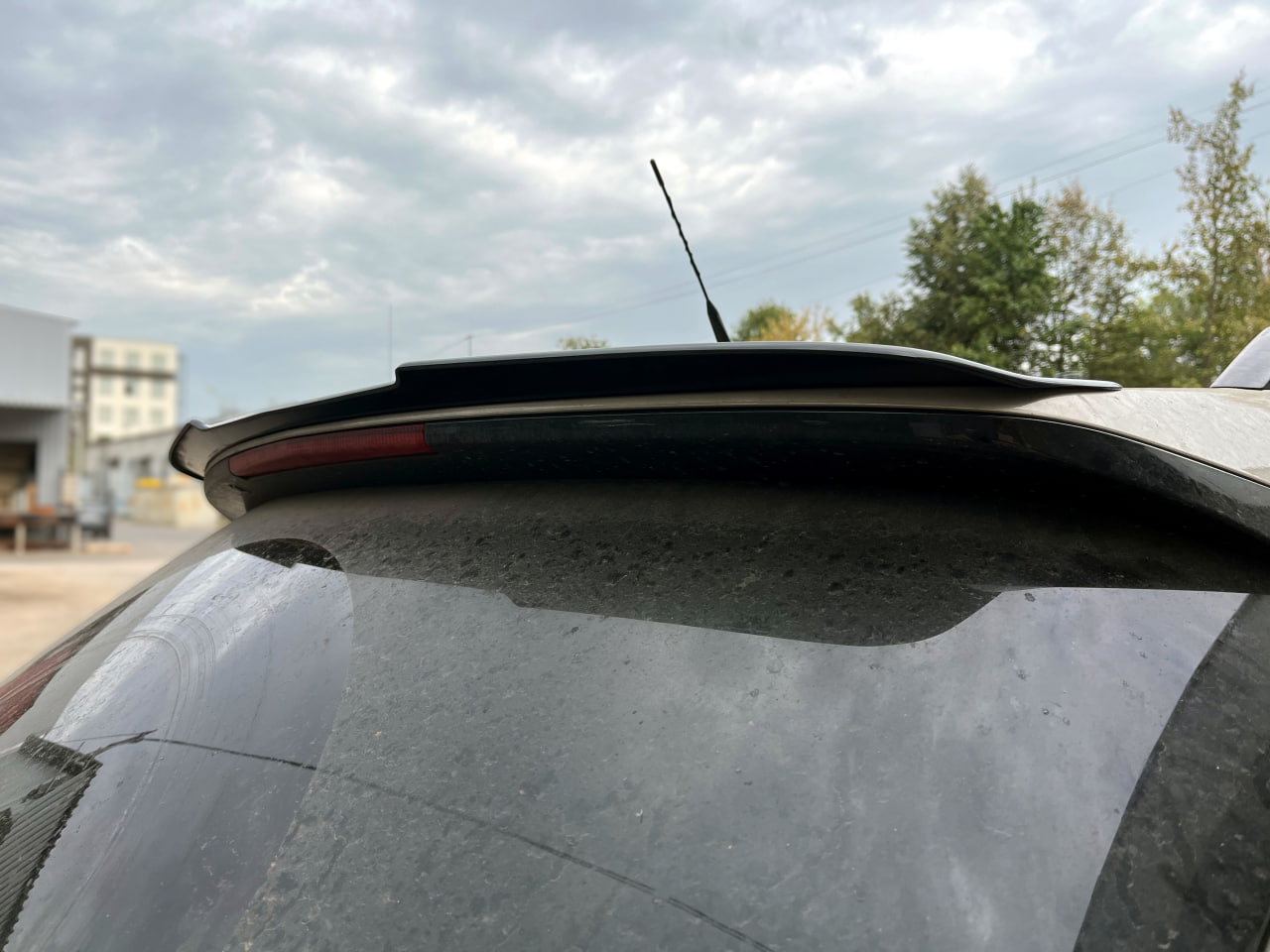 картинка Спойлер лезвие крышки багажника Cadillac SRX 2 vonard customs 