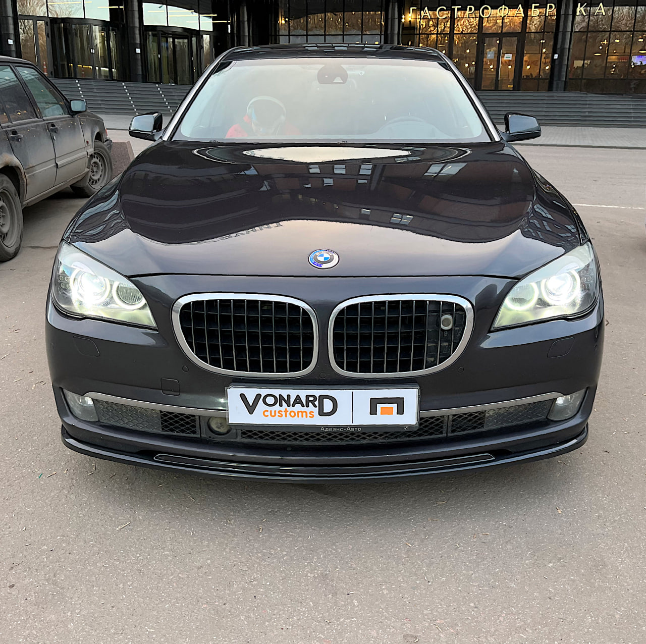 картинка Сплиттер переднего бампера BMW 7 F01 F02 (дорест) v2 vonard customs 