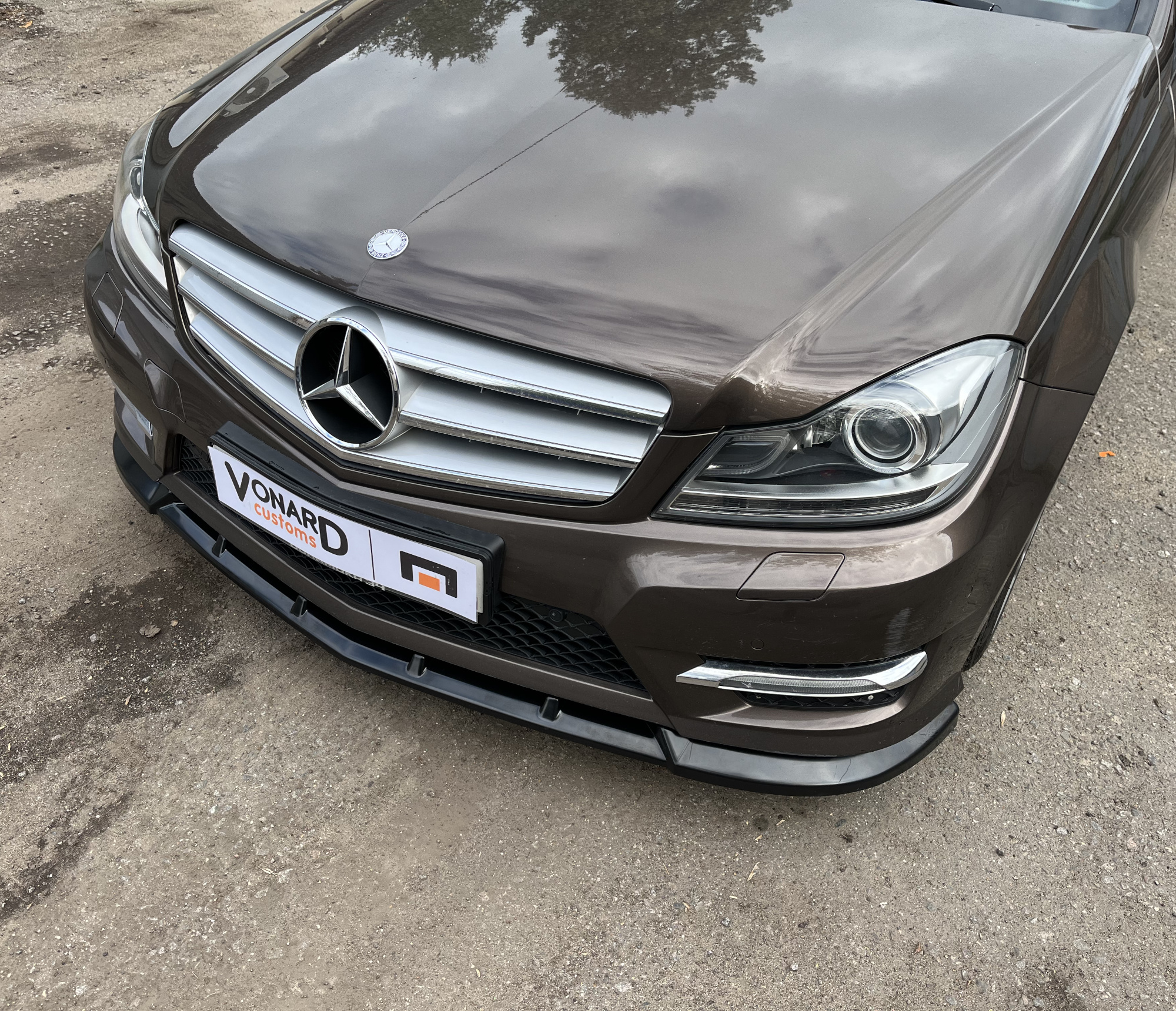 картинка Сплиттер переднего бампера Mercedes C W204 рест. vonard customs 