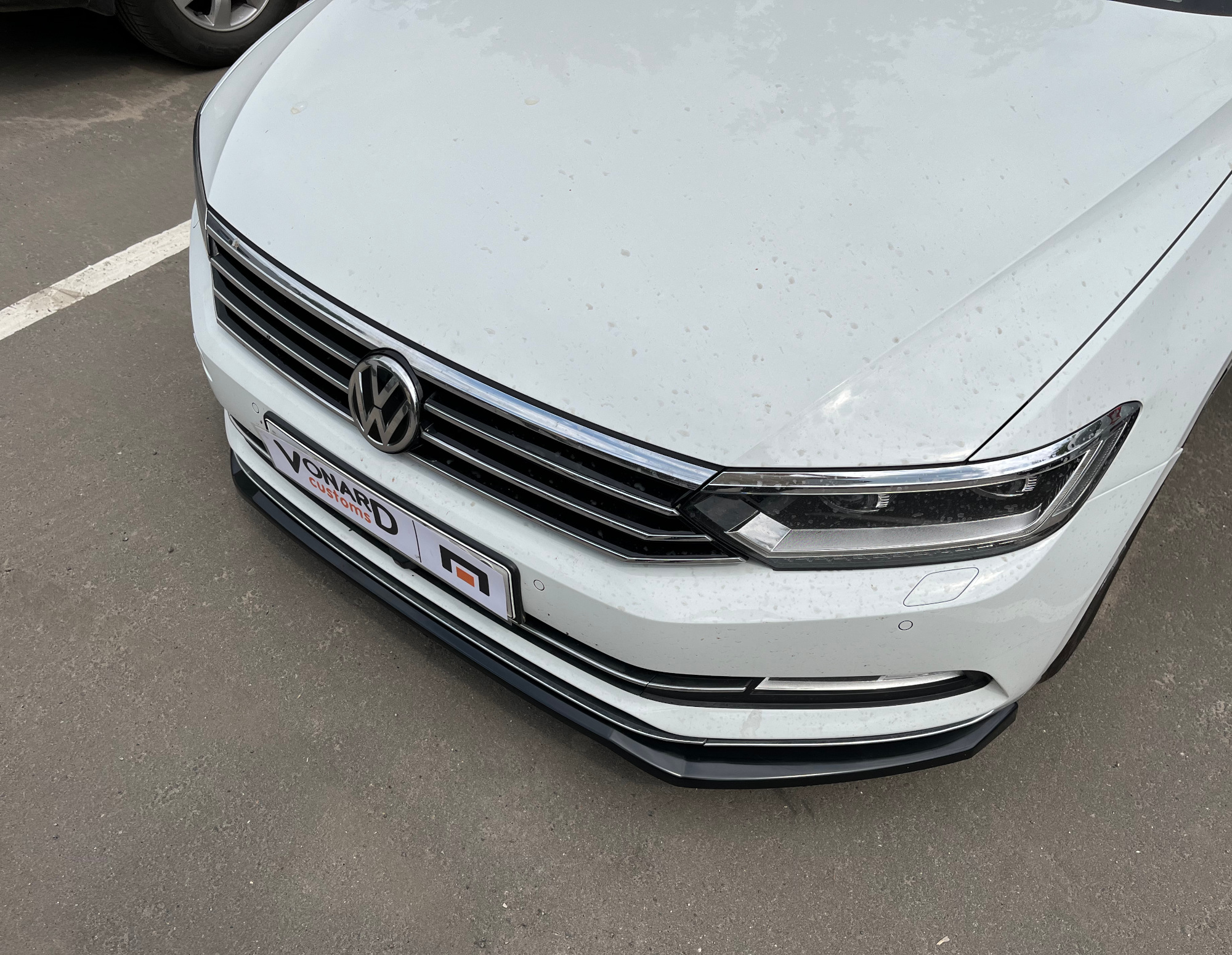 картинка Сплиттер переднего бампера VW Passat B8 (ver. 2) vonard customs 