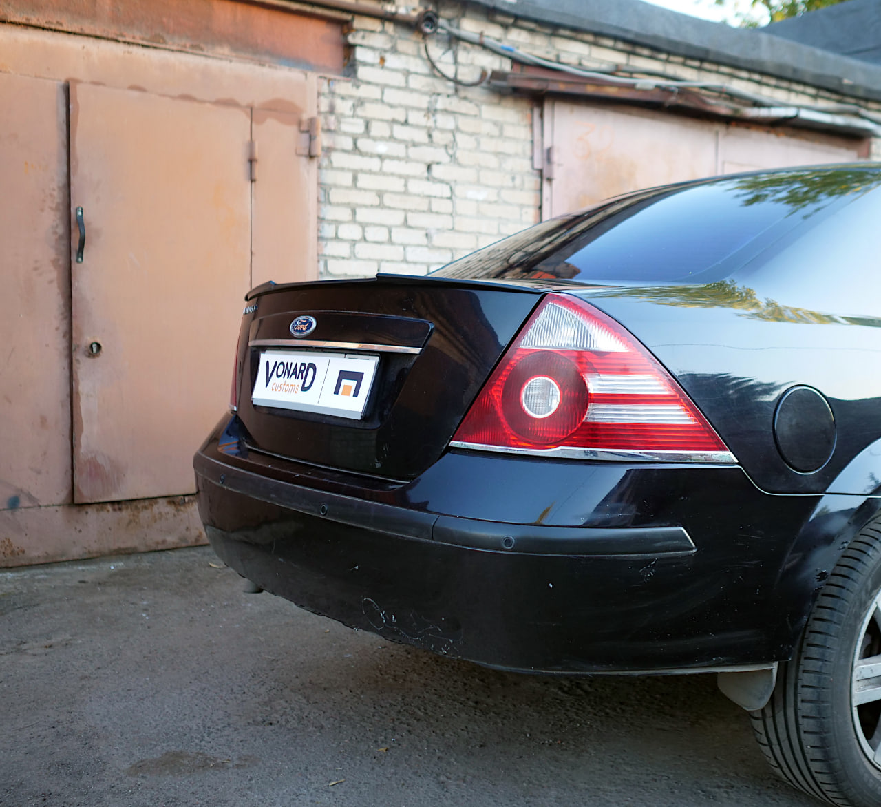 картинка Спойлер лезвие крышки багажника Ford Mondeo 3 vonard customs 