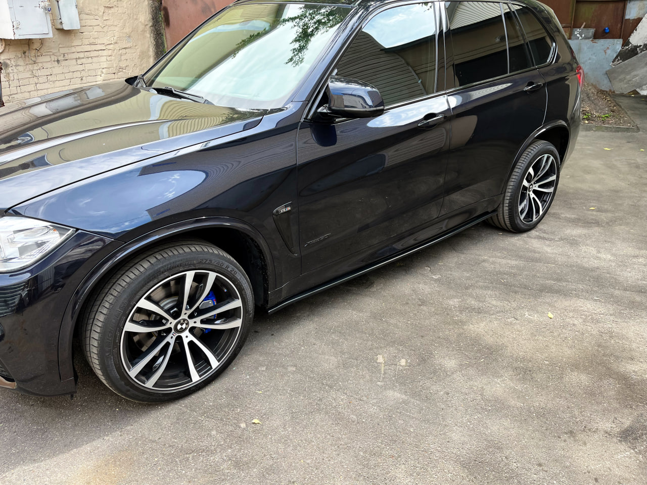 картинка Лезвия под пороги BMW X5 F15 / X6 F16 M-Pack - под покраску vonard customs 