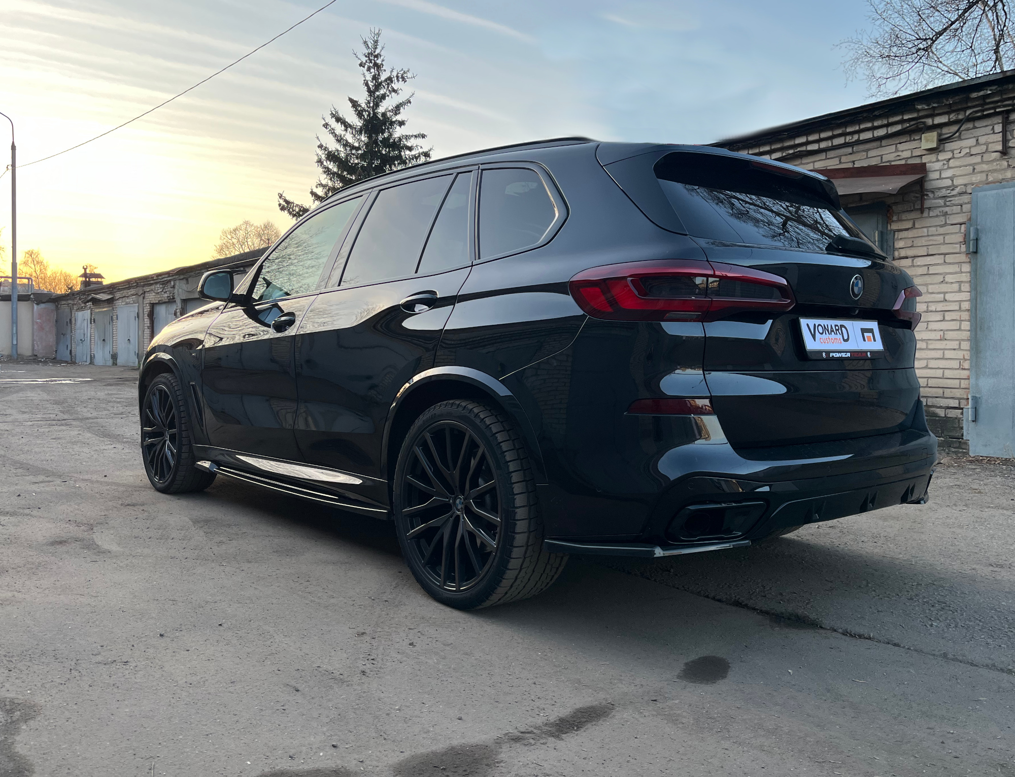 картинка Сплиттеры заднего бампера BMW X5 G05 M-pack vonard customs 