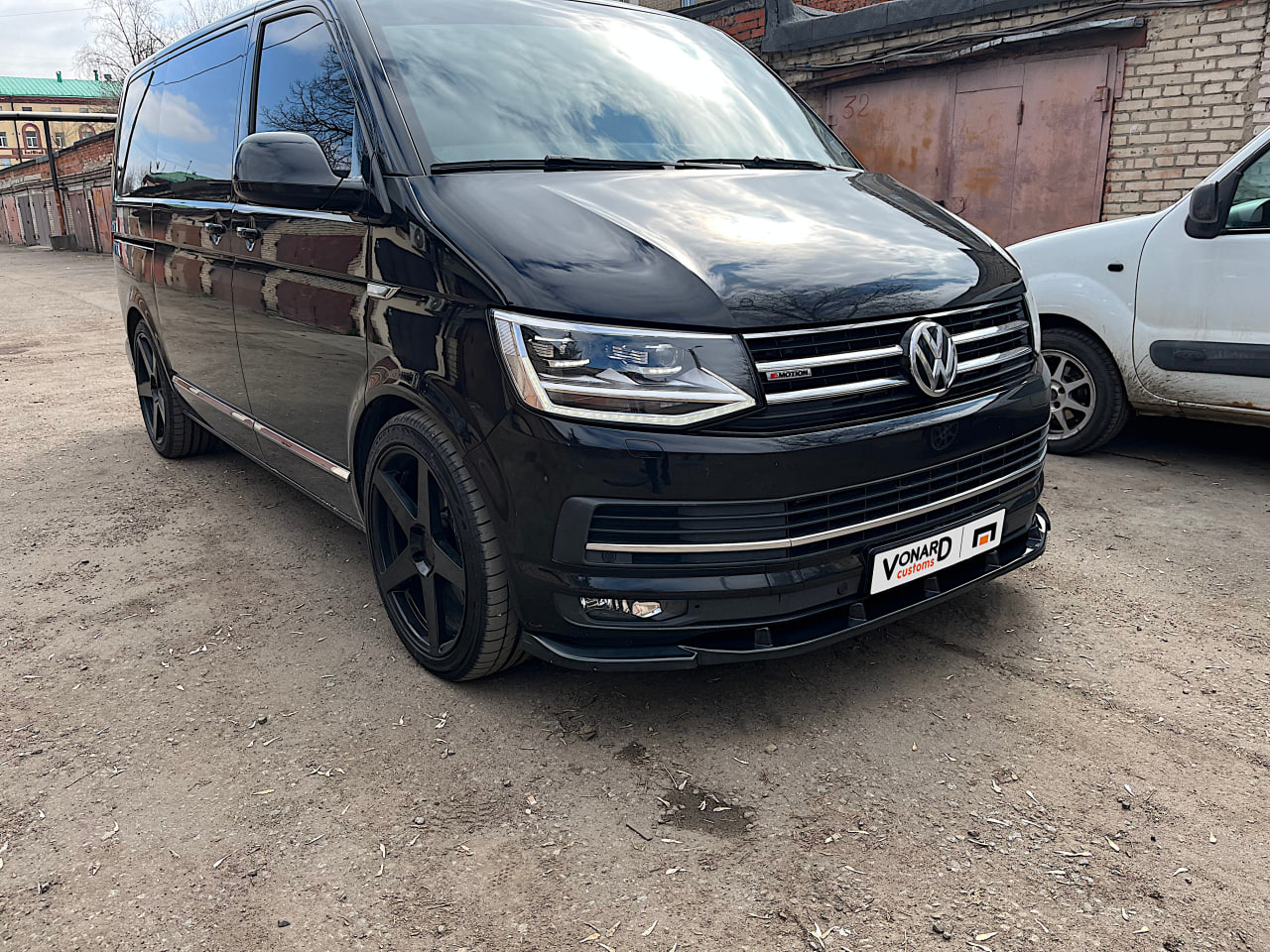 картинка Сплиттер переднего бампера VW T6 (с ребрами) vonard customs 