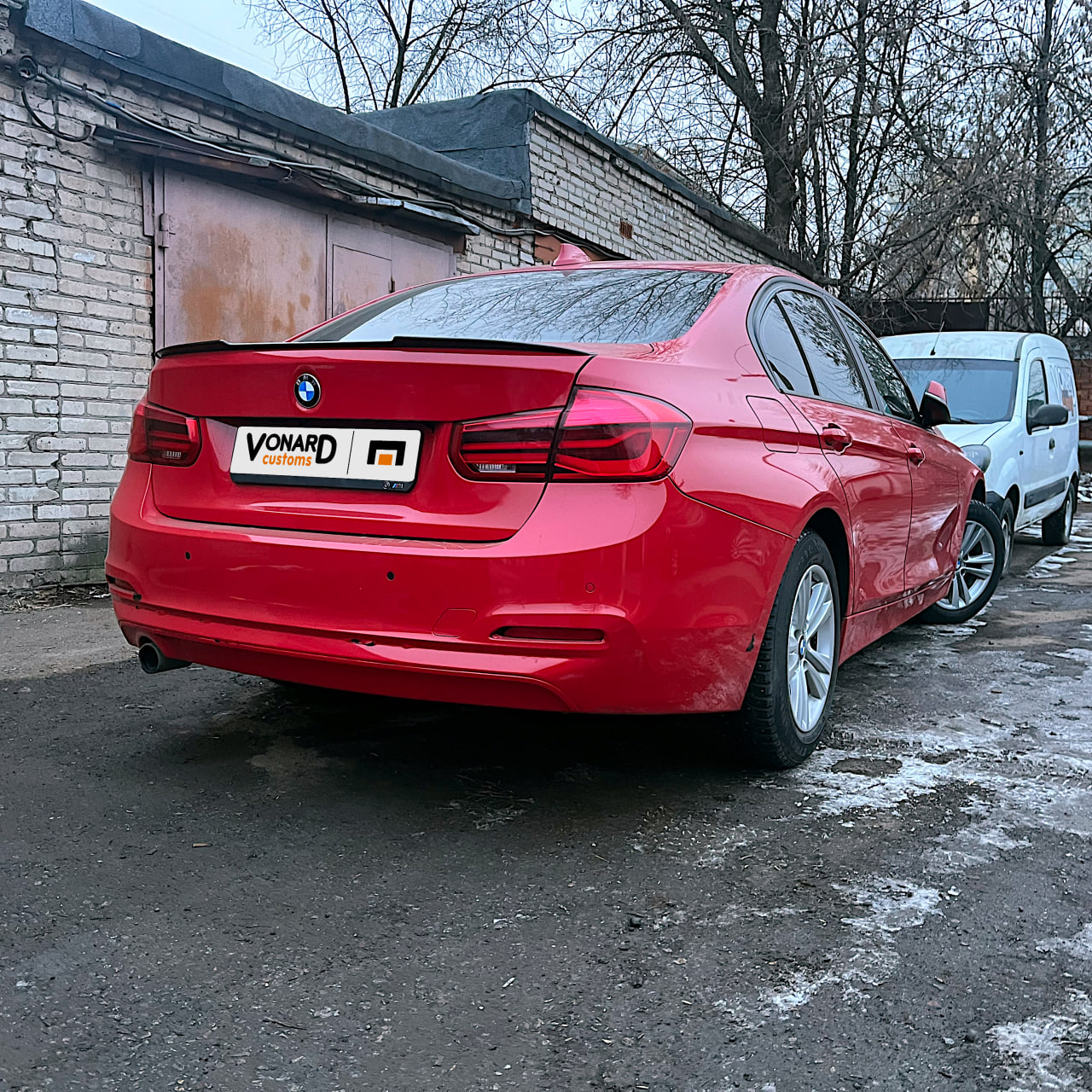картинка Спойлер лезвие крышки багажника BMW 3 F30 - под покраску vonard customs 