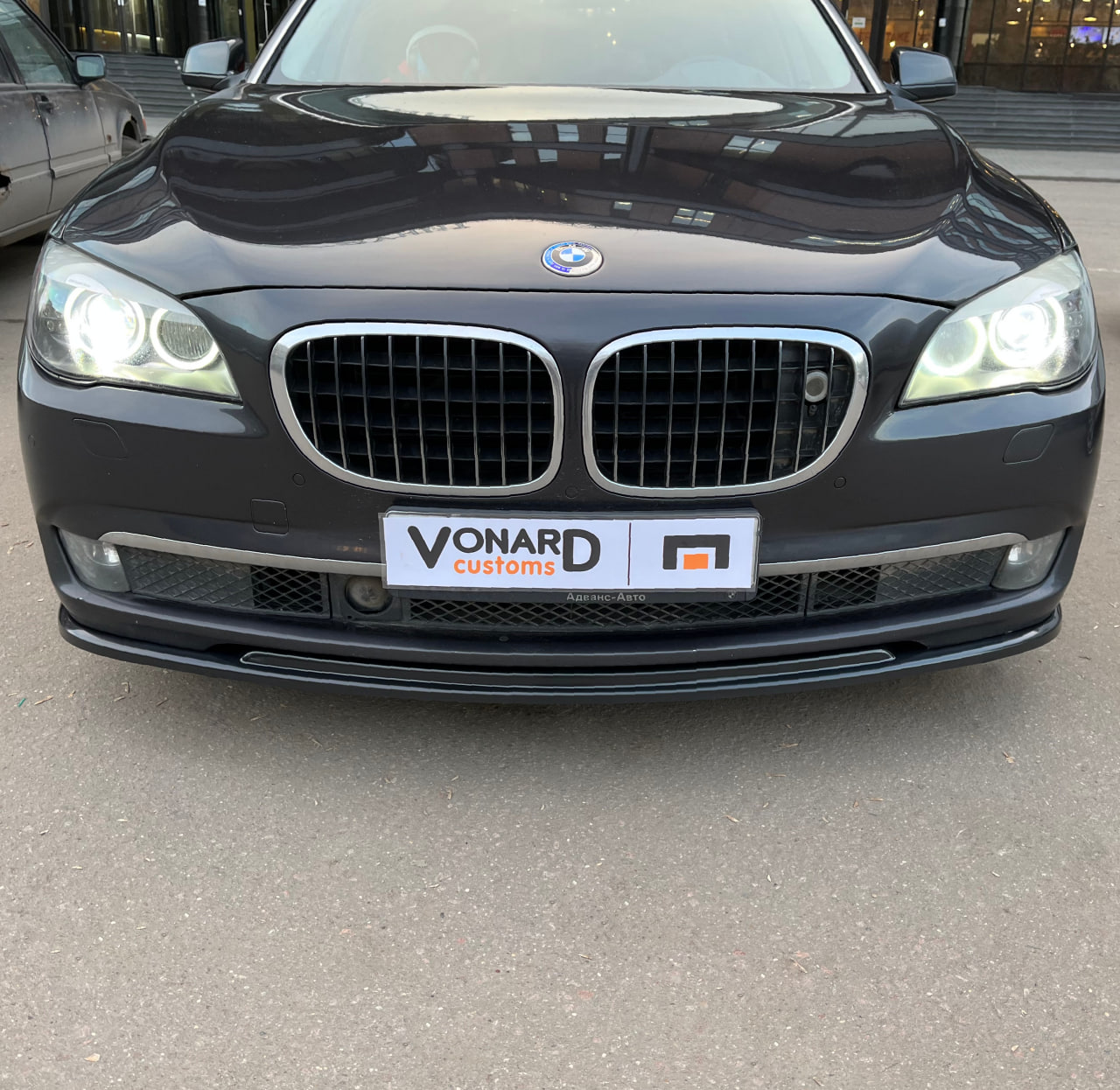 картинка Сплиттер переднего бампера BMW 7 F01 F02 (дорест) v2 vonard customs 