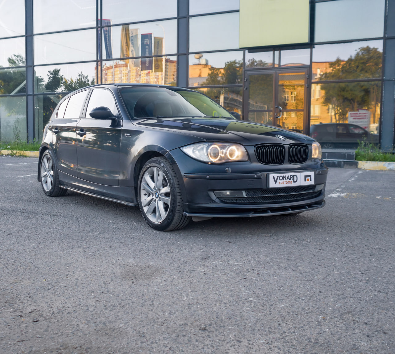 картинка Сплиттер переднего бампера BMW 1 E87 E81 рест. V2 vonard customs 