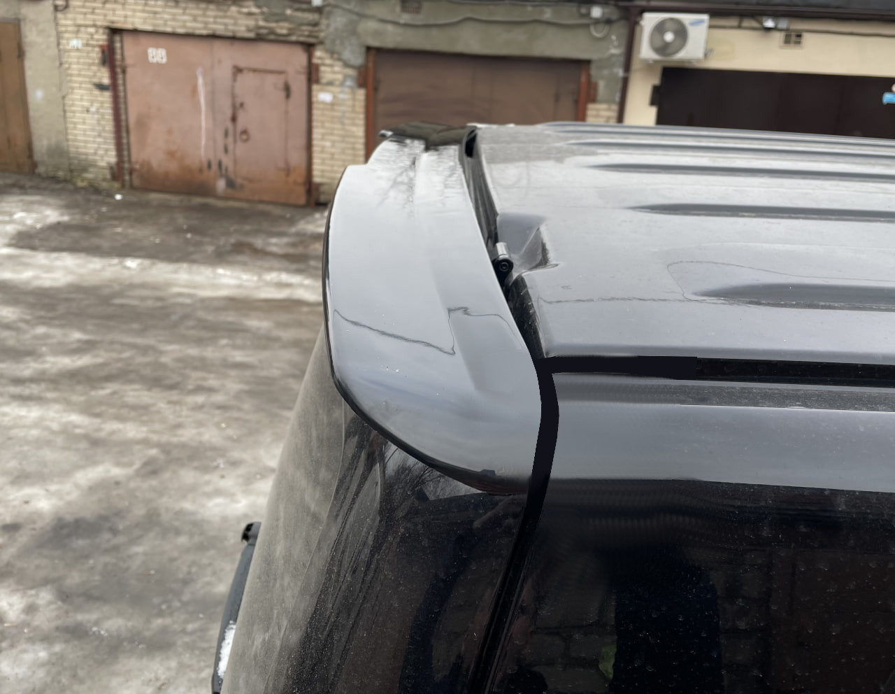 картинка Спойлер лезвие крышки багажника VW T5 / T5.1 vonard customs 