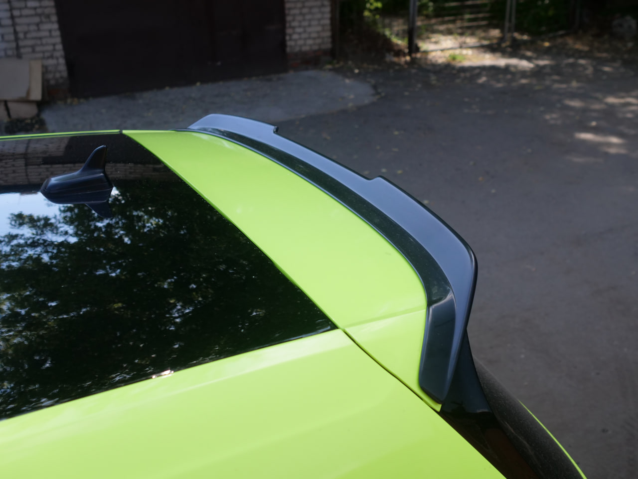 картинка Спойлер лезвие крышки багажника VW Golf 7 R (GTI, R-line) vonard customs 