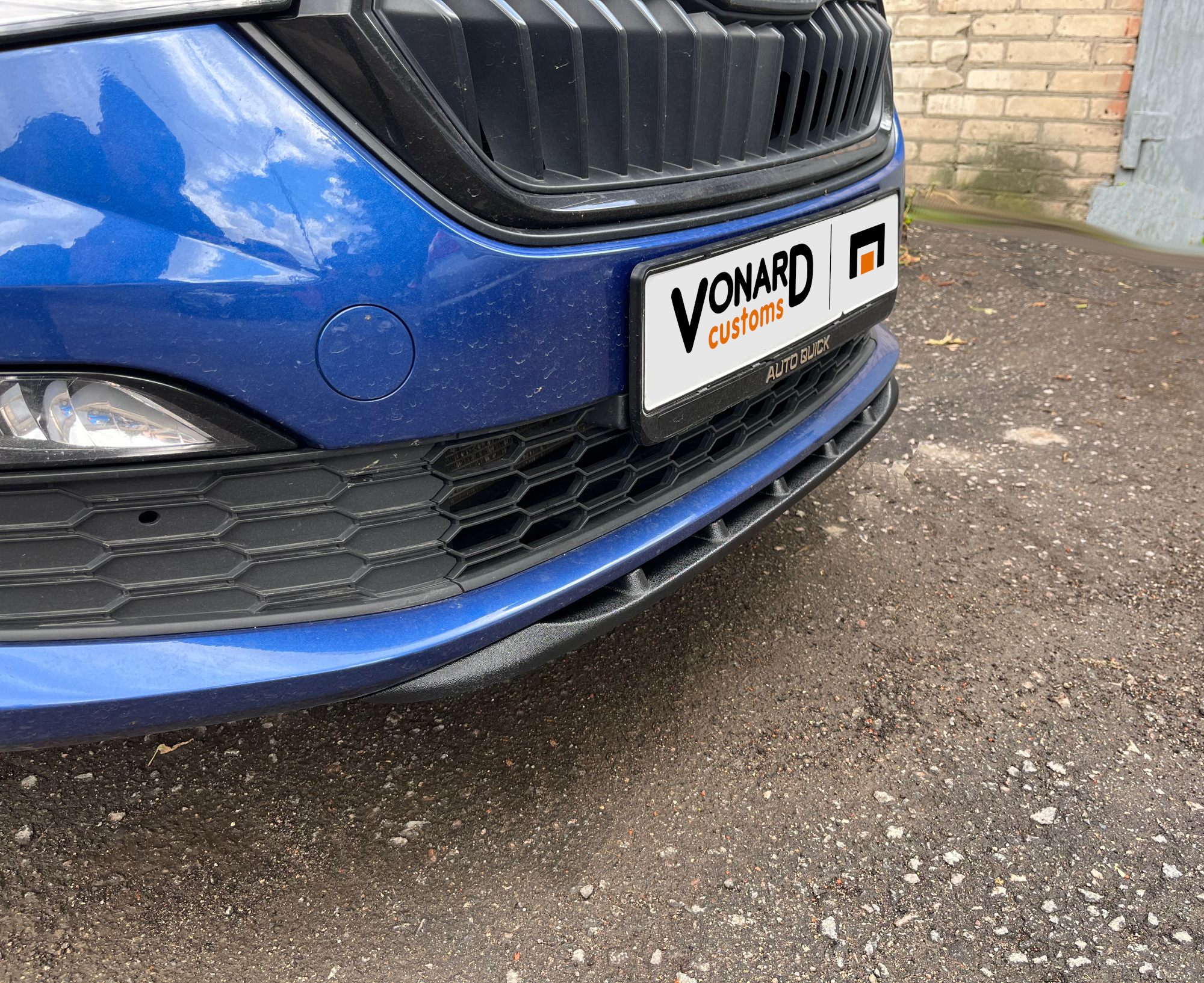 картинка Сплиттер (короткий) переднего бампера Skoda Rapid 2 - текстура vonard customs 