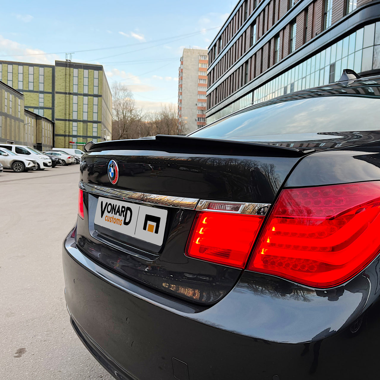 картинка Спойлер лезвие крышки багажника BMW 7 F01 F02 v2 - под покраску vonard customs 