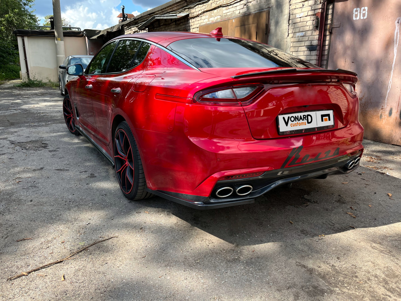 картинка Сплиттеры заднего бампера KIA Stinger 1 vonard customs 