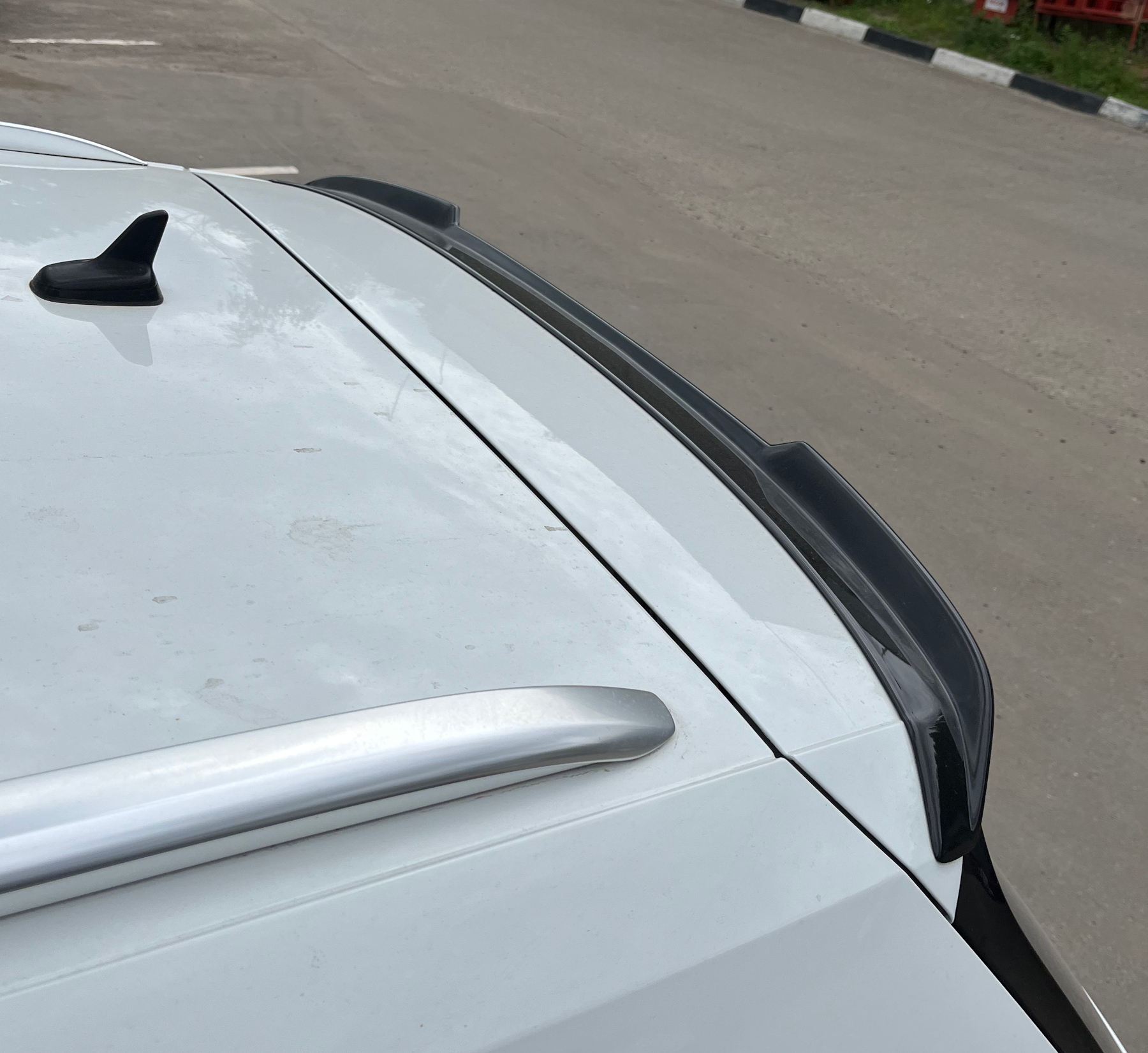 картинка Спойлер лезвие крышки багажника VW Passat B8 универсал vonard customs 
