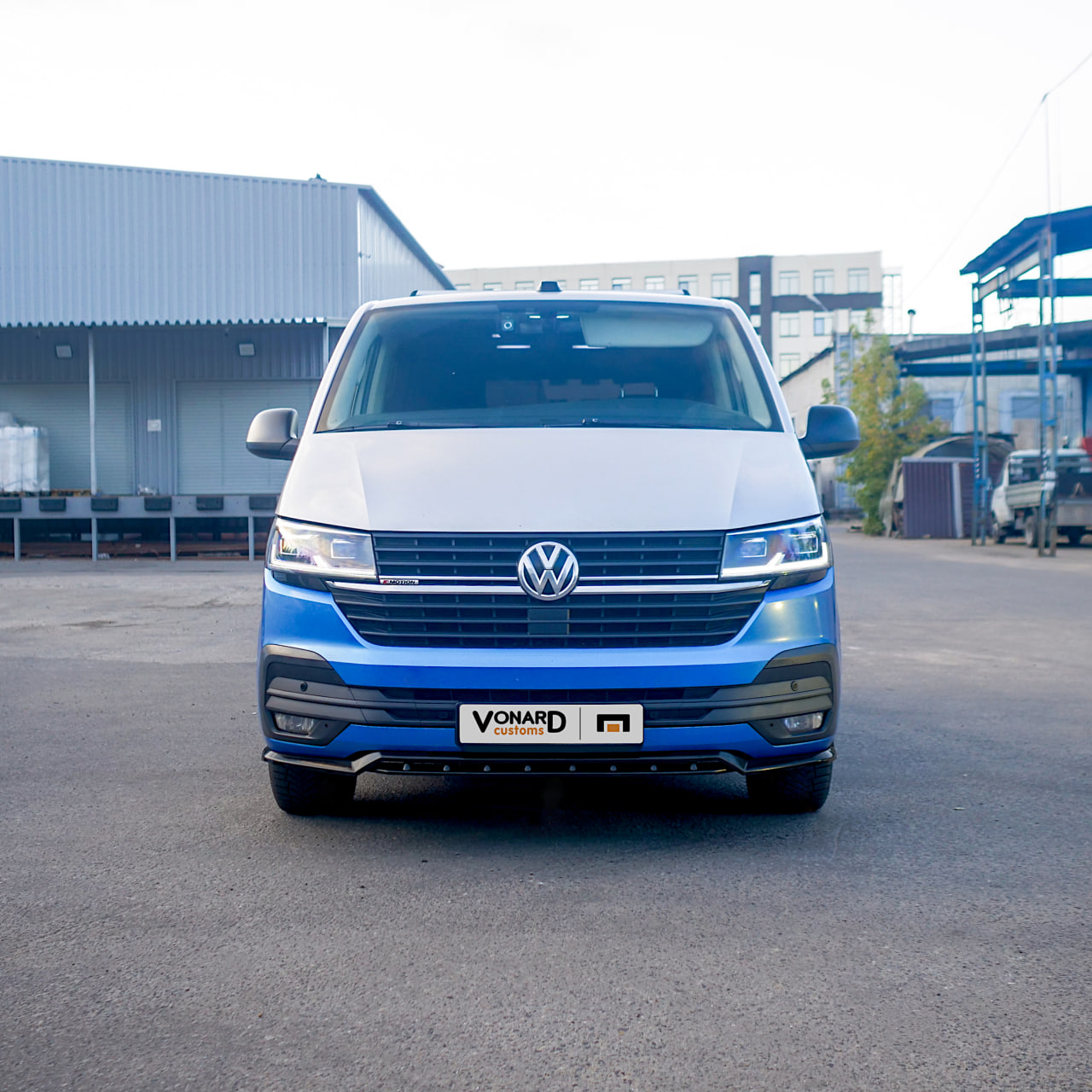 картинка Сплиттер (двойной) переднего бампера VW T6.1 (ver. 4) vonard customs 