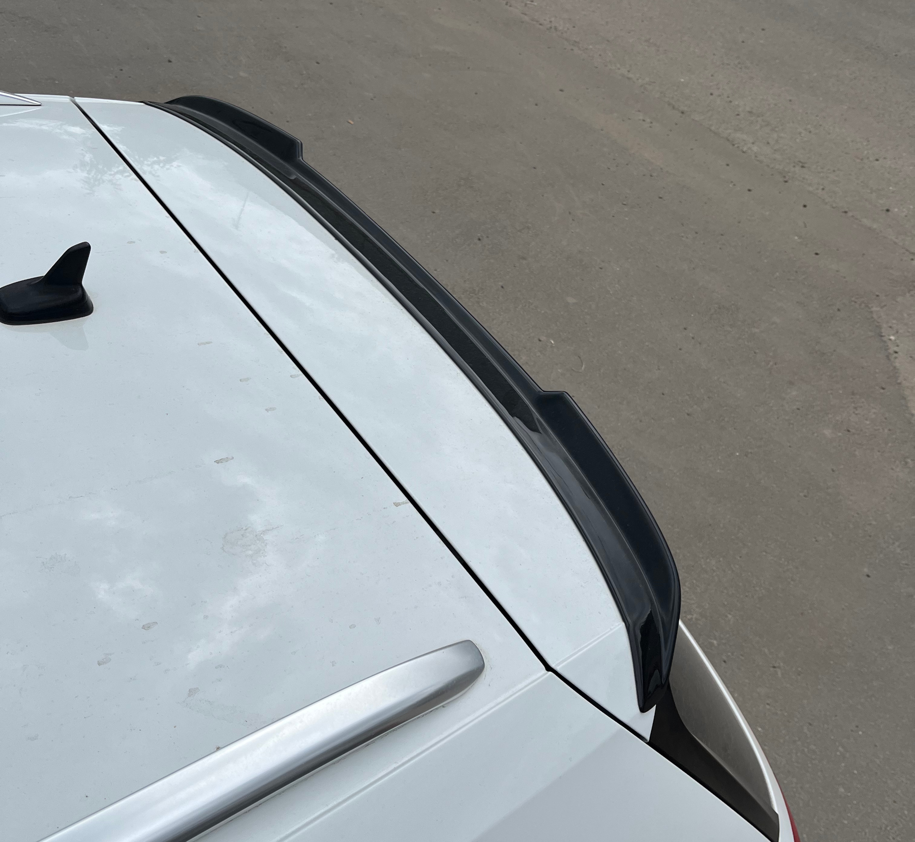 картинка Спойлер лезвие крышки багажника VW Passat B8 универсал vonard customs 