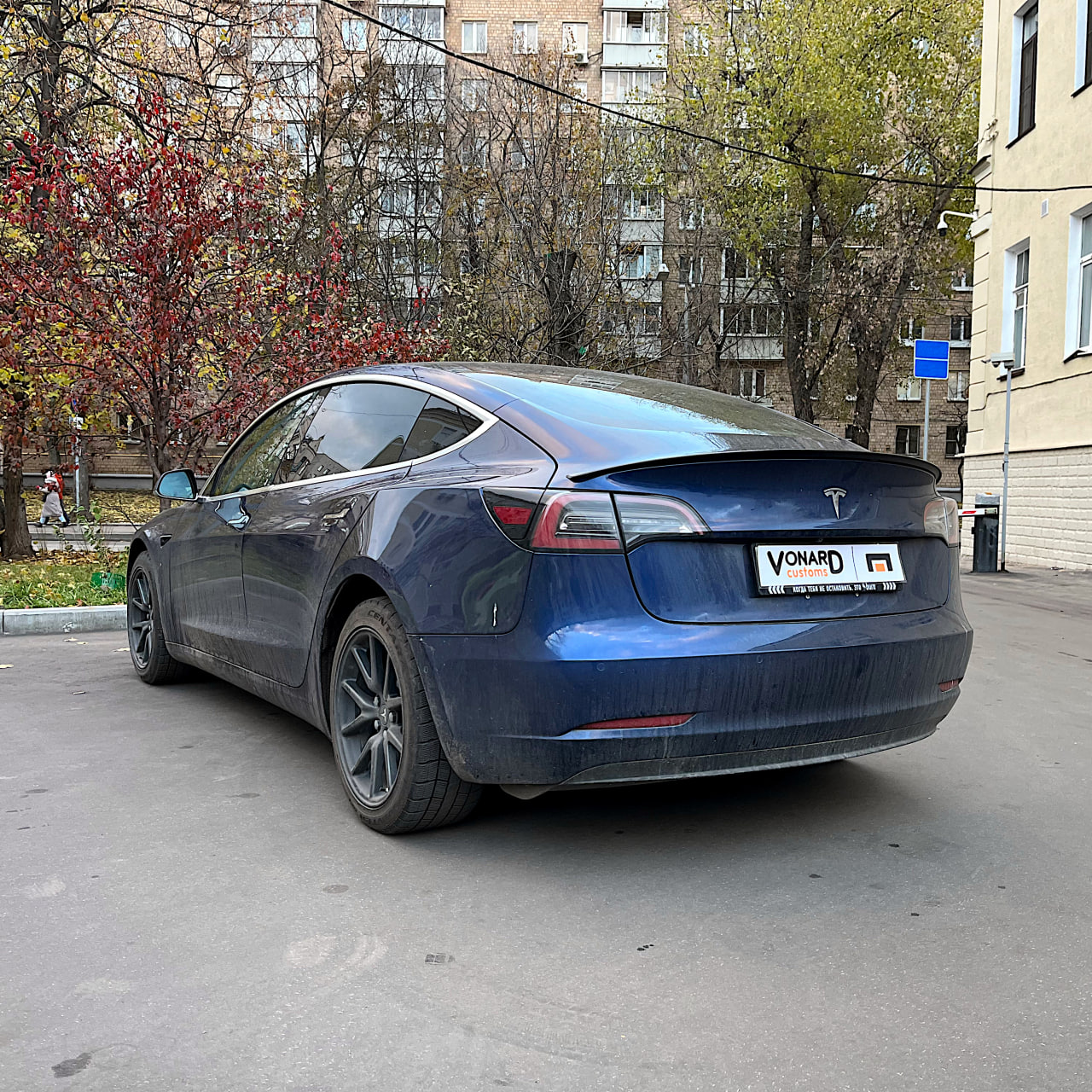 картинка Спойлер лезвие крышки багажника Tesla Model 3 (без выемки) - под покраску vonard customs 