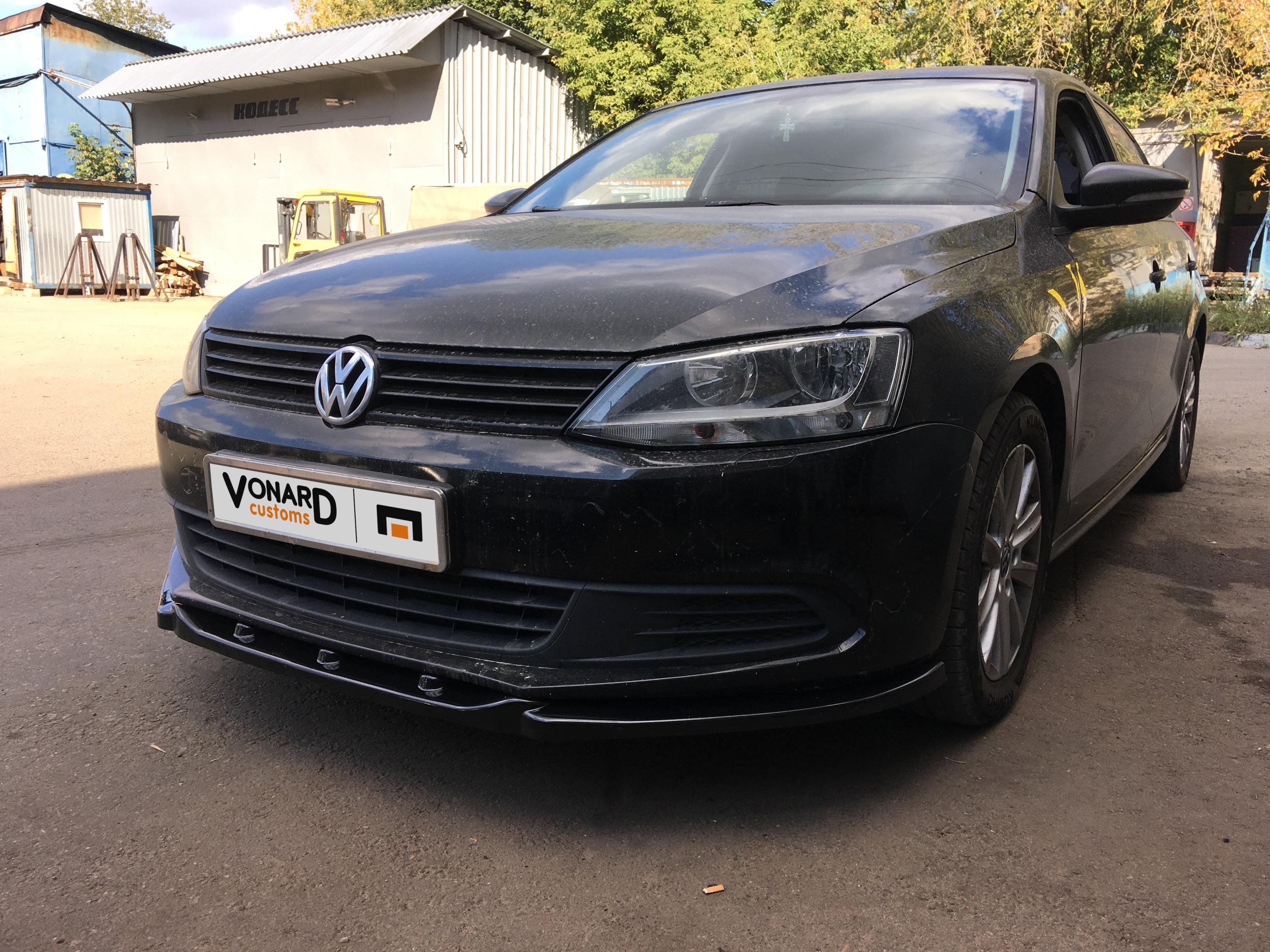 картинка Сплиттер переднего бампера VW Jetta 6 - текстура vonard customs 