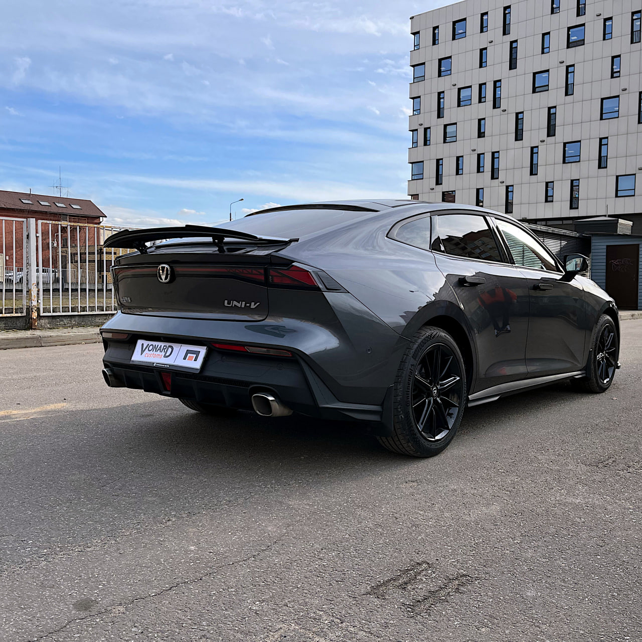 картинка Спойлер лезвие крышки багажника Changan UNI-V (узкий) vonard customs 