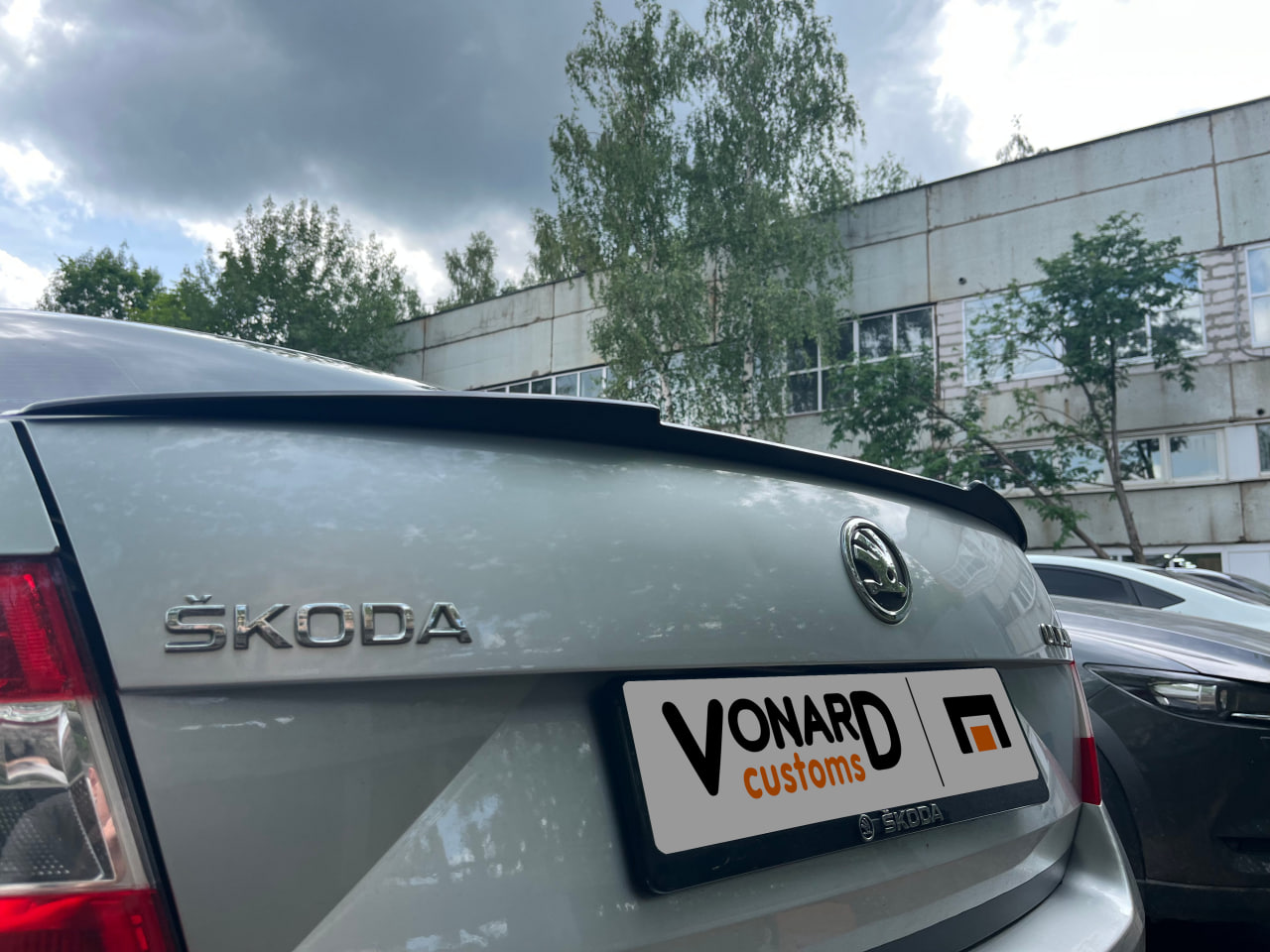 картинка Спойлер лезвие крышки багажника Skoda Octavia 3 A7 седан vonard customs 