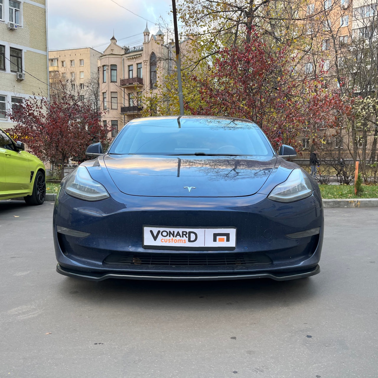 картинка Сплиттер переднего бампера Tesla Model 3 (прилегающий) - под покраску vonard customs 