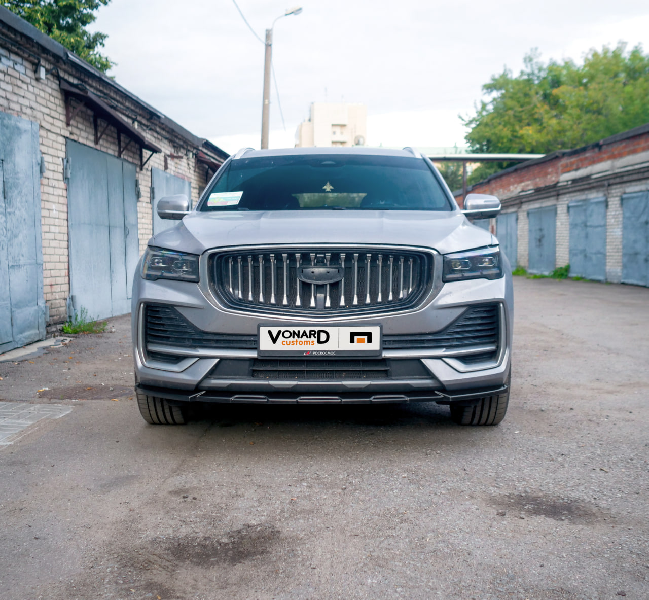 картинка Сплиттер переднего бампера Geely Monjaro 1 vonard customs 