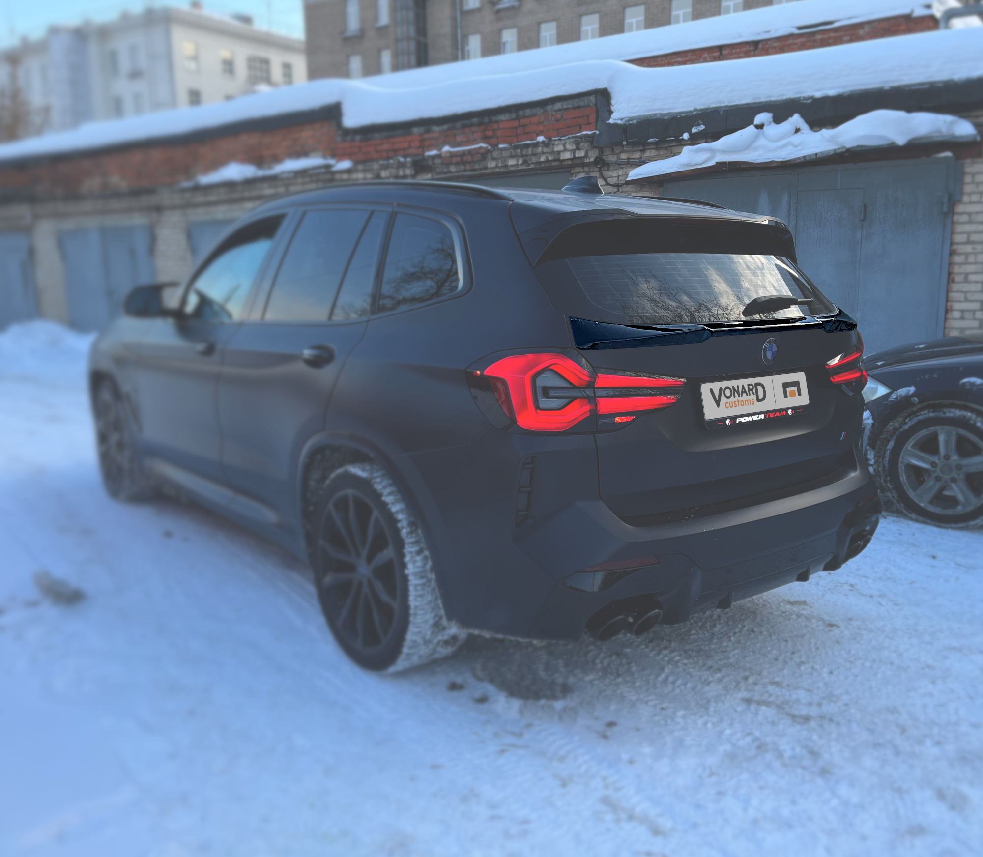 картинка Спойлер крышки багажника (нижний) BMW X3 G01 - черный металлик vonard customs 