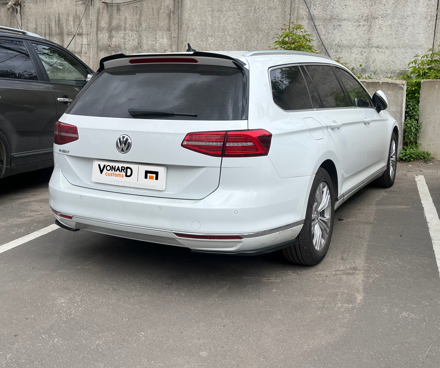 картинка Спойлер лезвие крышки багажника VW Passat B8 универсал vonard customs 