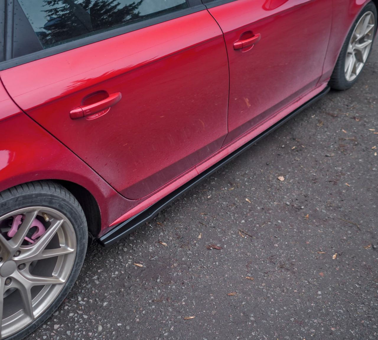 картинка Лезвия под пороги Audi A4 B8 - черный металлик vonard customs 