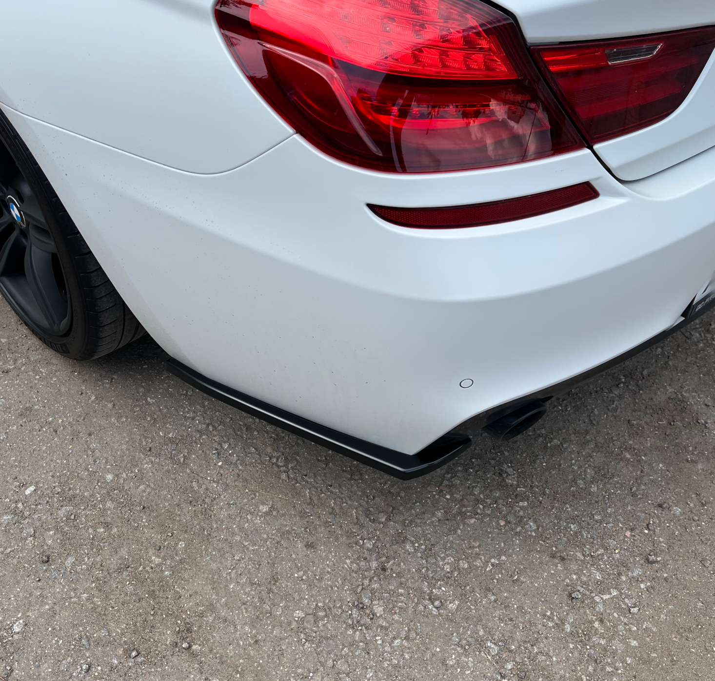 картинка Сплиттеры заднего бампера BMW 6 F06 / F13 M-Pack vonard customs 