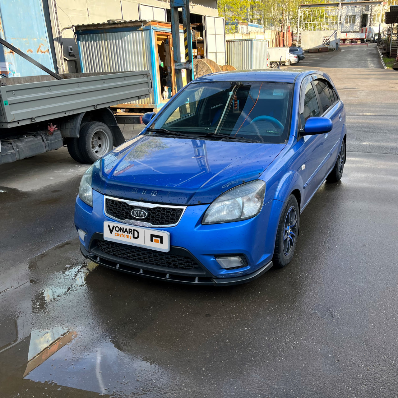картинка Сплиттер переднего бампера Kia Rio 2 рест. - под покраску vonard customs 