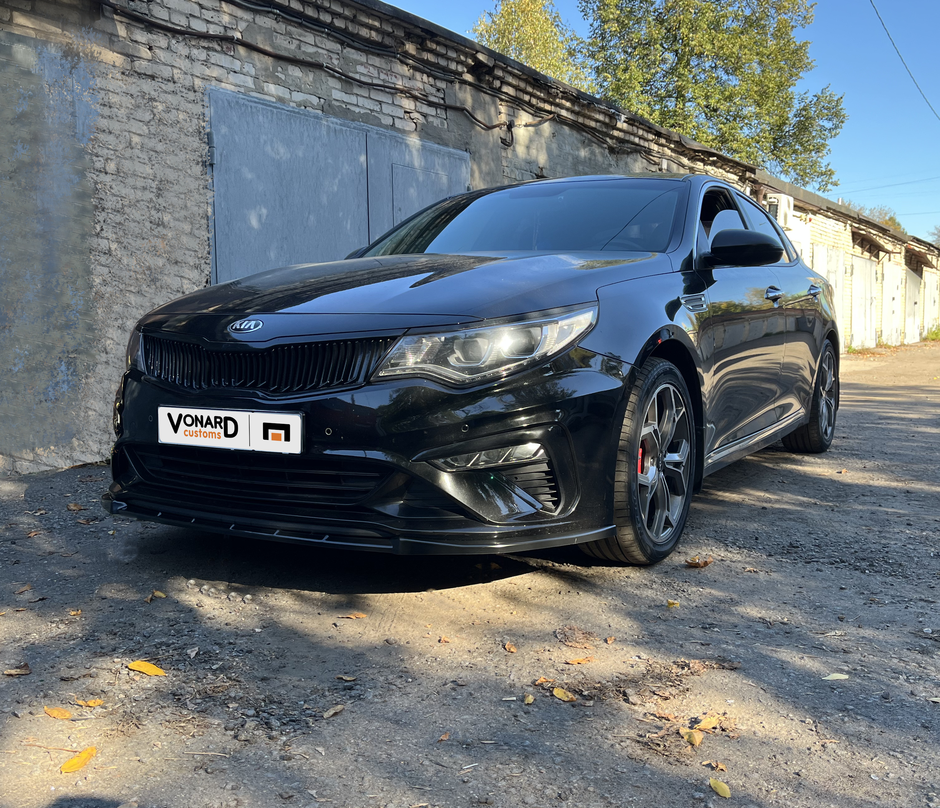 картинка Сплиттер переднего бампера Kia Optima 4 FL - чёрный металлик vonard customs 