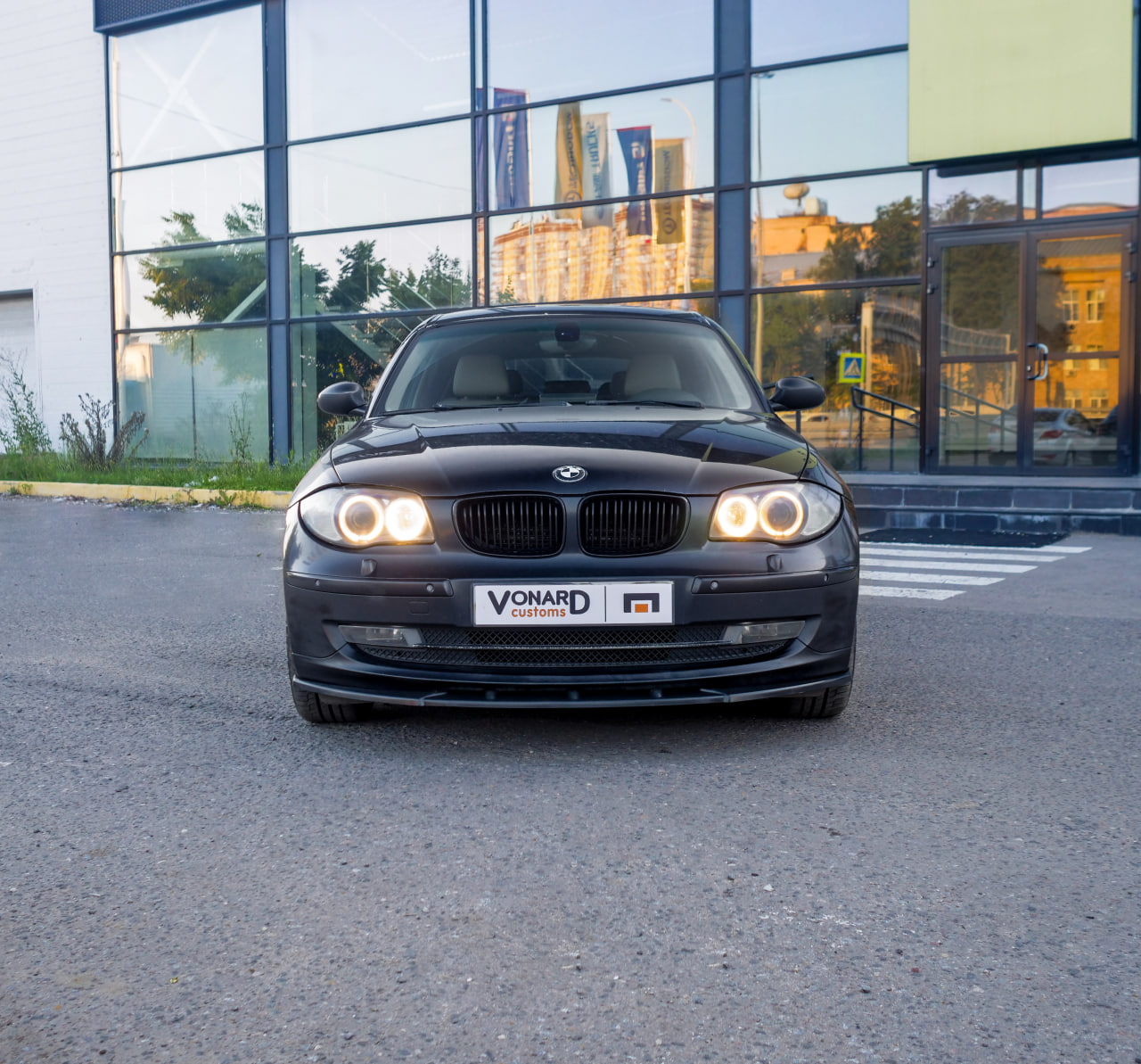 картинка Сплиттер переднего бампера BMW 1 E87 E81 рест. V2 vonard customs 