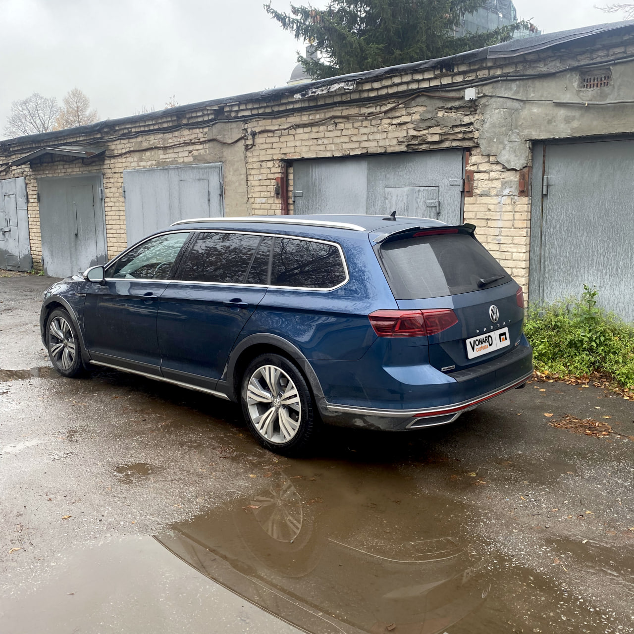 картинка Спойлер лезвие крышки багажника VW Passat B8 универсал vonard customs 