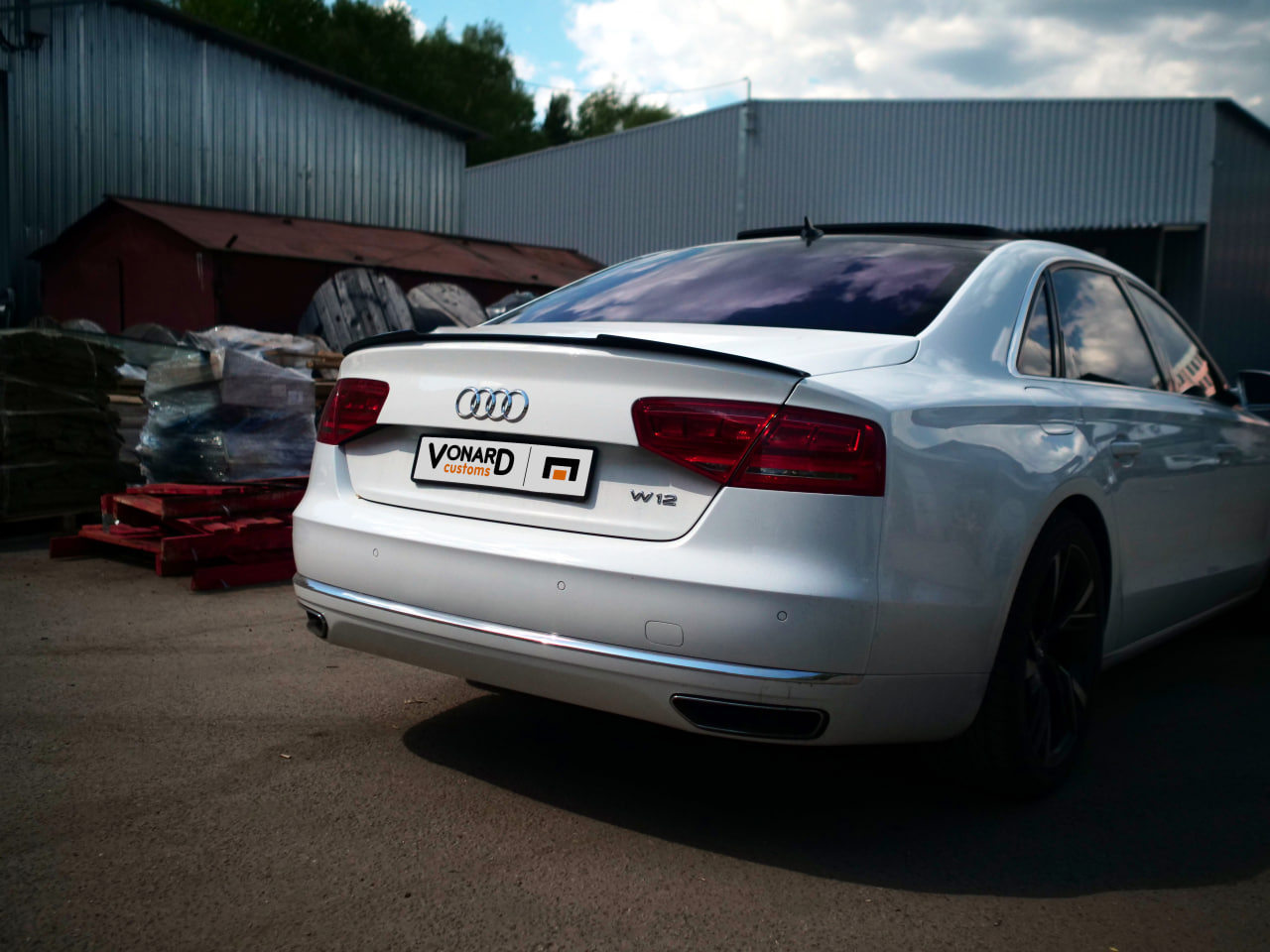 картинка Спойлер лезвие крышки багажника Audi A8 S8 D4 vonard customs 