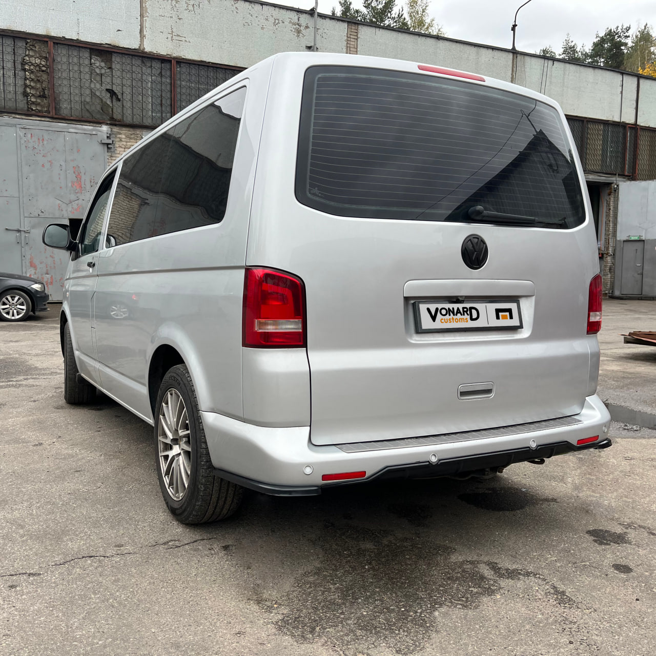картинка Сплиттеры заднего бампера VW T5 / T5.1 - под покраску vonard customs 
