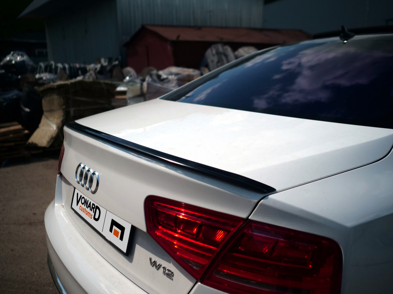картинка Спойлер лезвие крышки багажника Audi A8 S8 D4 (без выемки) - под покраску vonard customs 