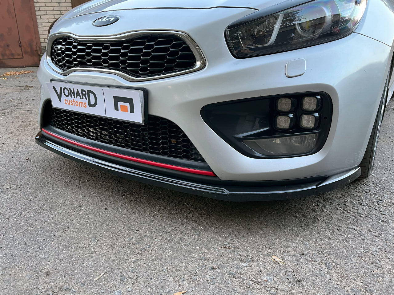 картинка Сплиттер переднего бампера Kia Ceed 2 GT vonard customs 