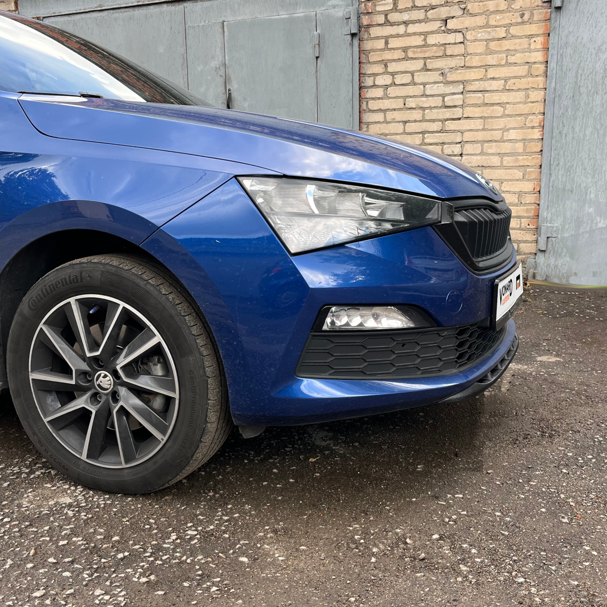 картинка Сплиттер (короткий) переднего бампера Skoda Rapid 2 - текстура vonard customs 