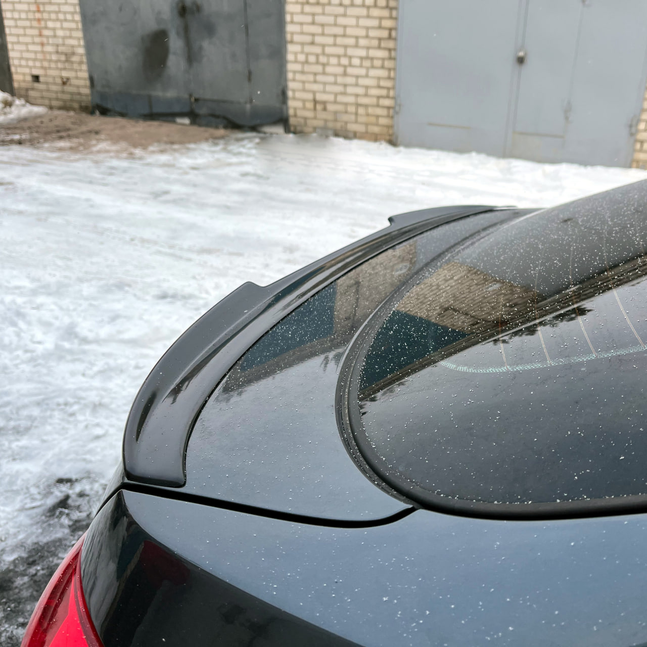 картинка Спойлер лезвие крышки багажника Lada Granta 1 лифтбек - под покраску vonard customs 