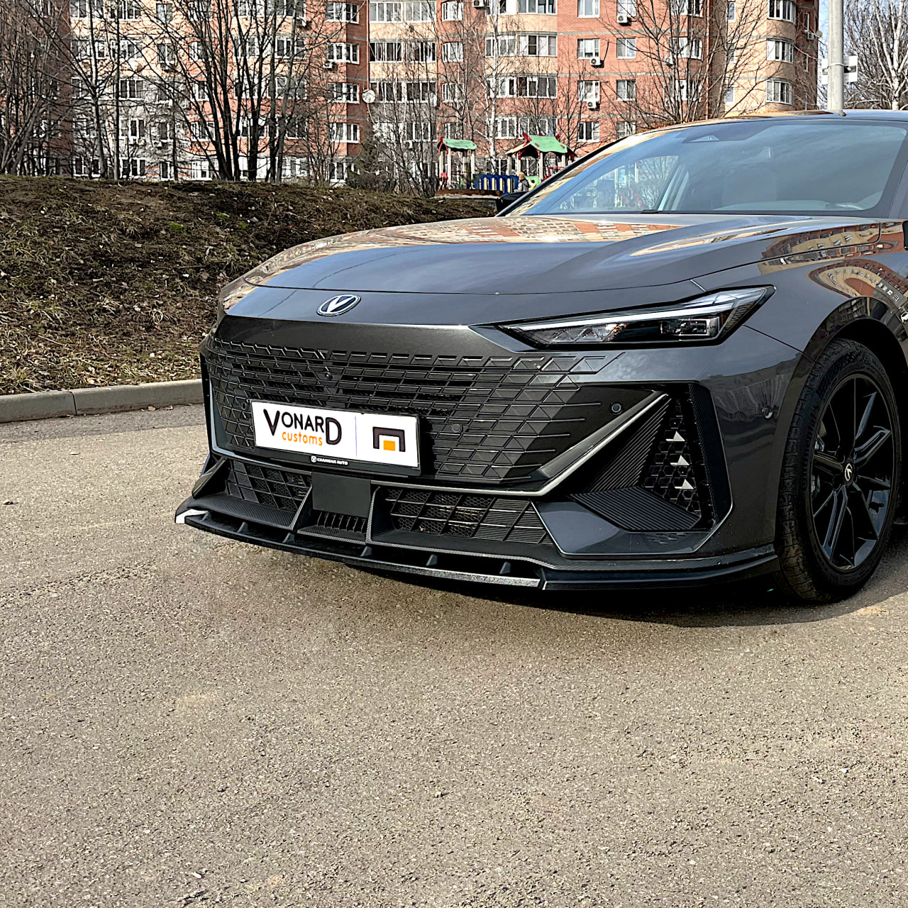 картинка Сплиттер переднего бампера Changan UNI-V vonard customs 