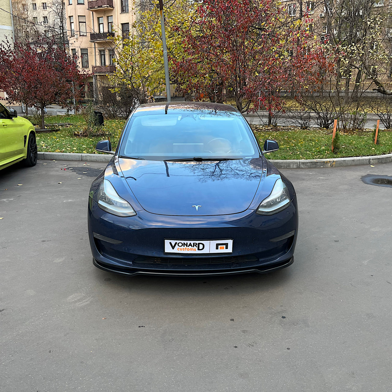 картинка Сплиттер переднего бампера Tesla Model 3 (прилегающий) - под покраску vonard customs 