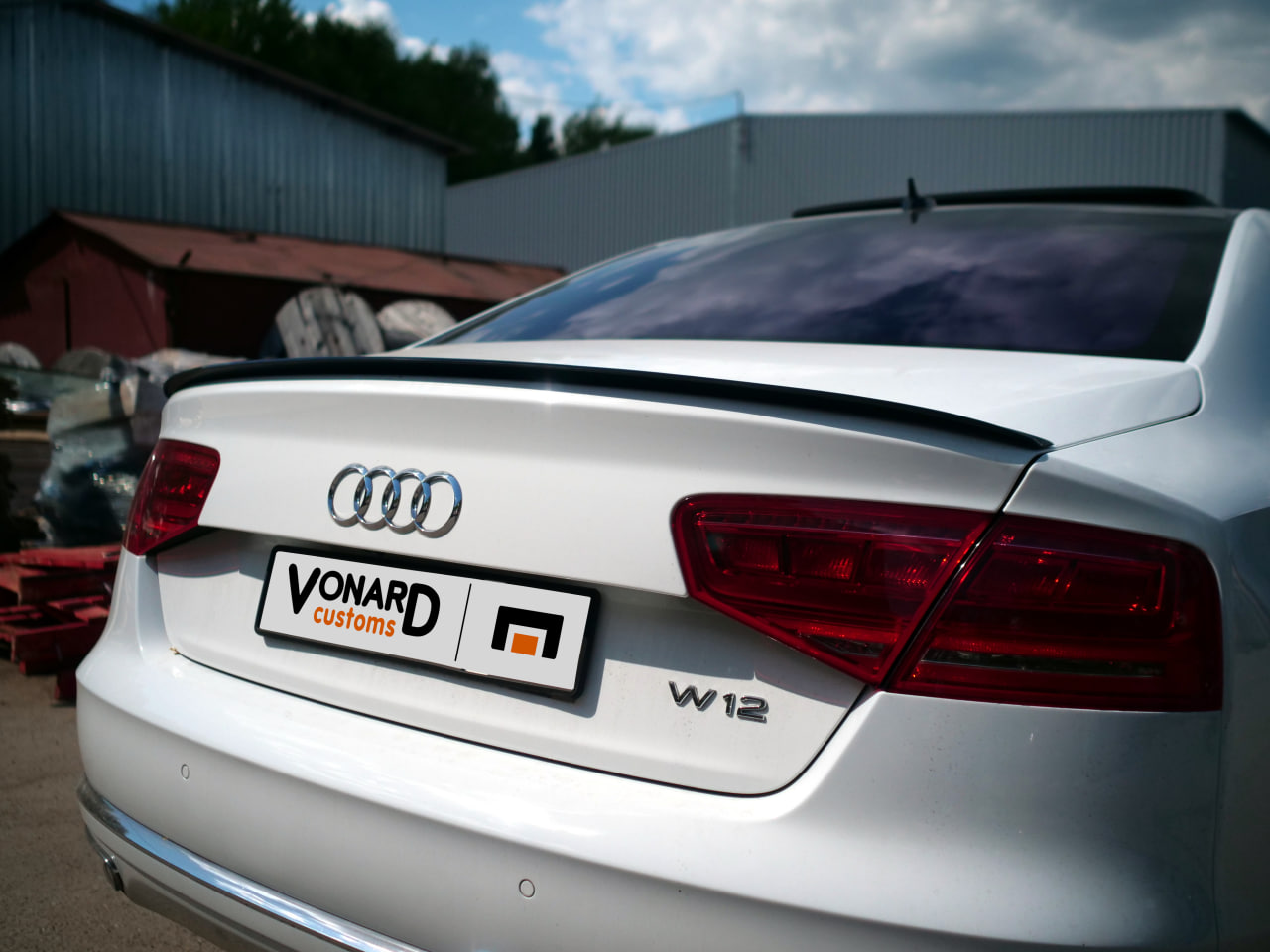 картинка Спойлер лезвие крышки багажника Audi A8 S8 D4 (без выемки) - под покраску vonard customs 
