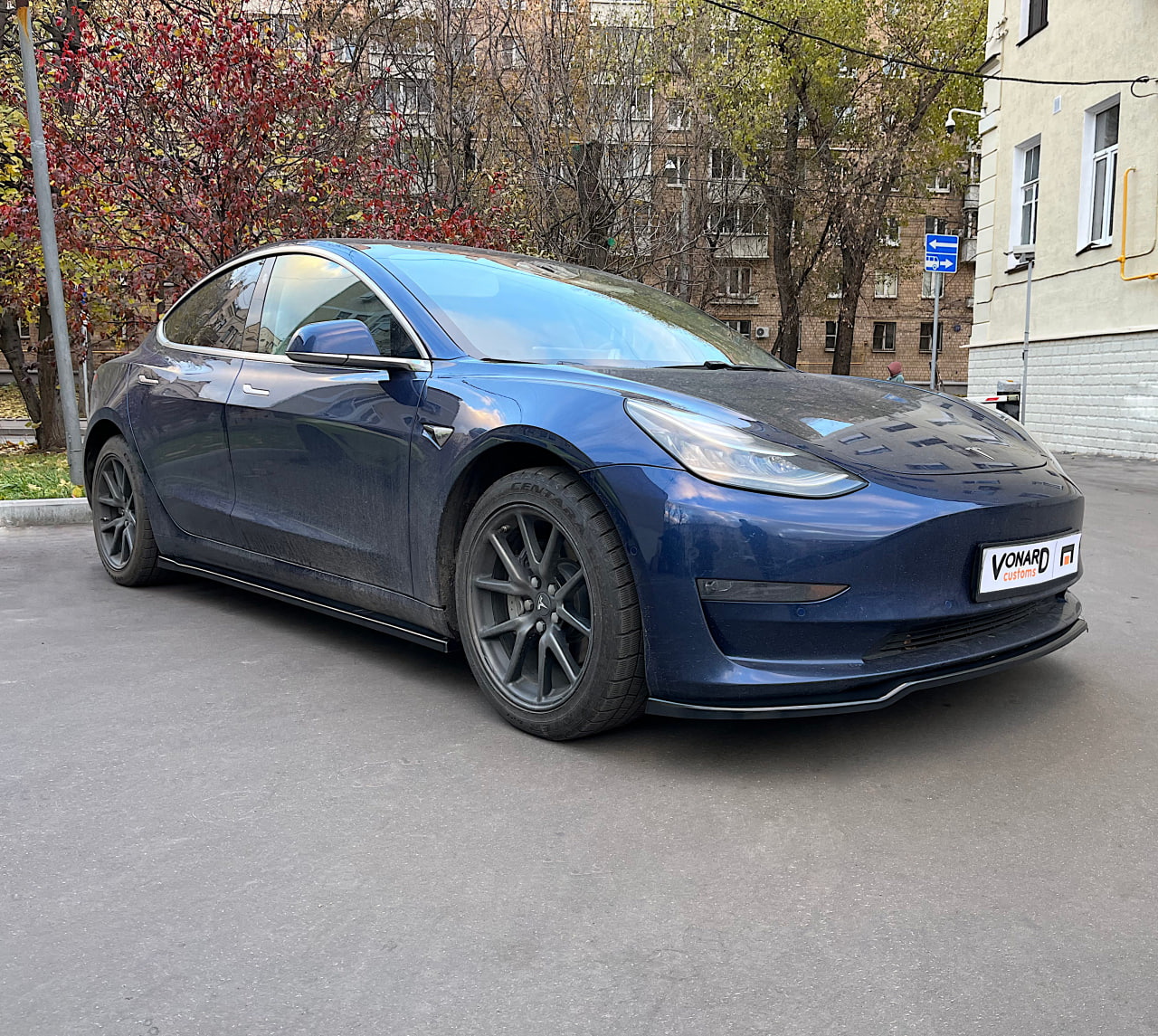 картинка Сплиттер переднего бампера Tesla Model 3 (прилегающий) - под покраску vonard customs 